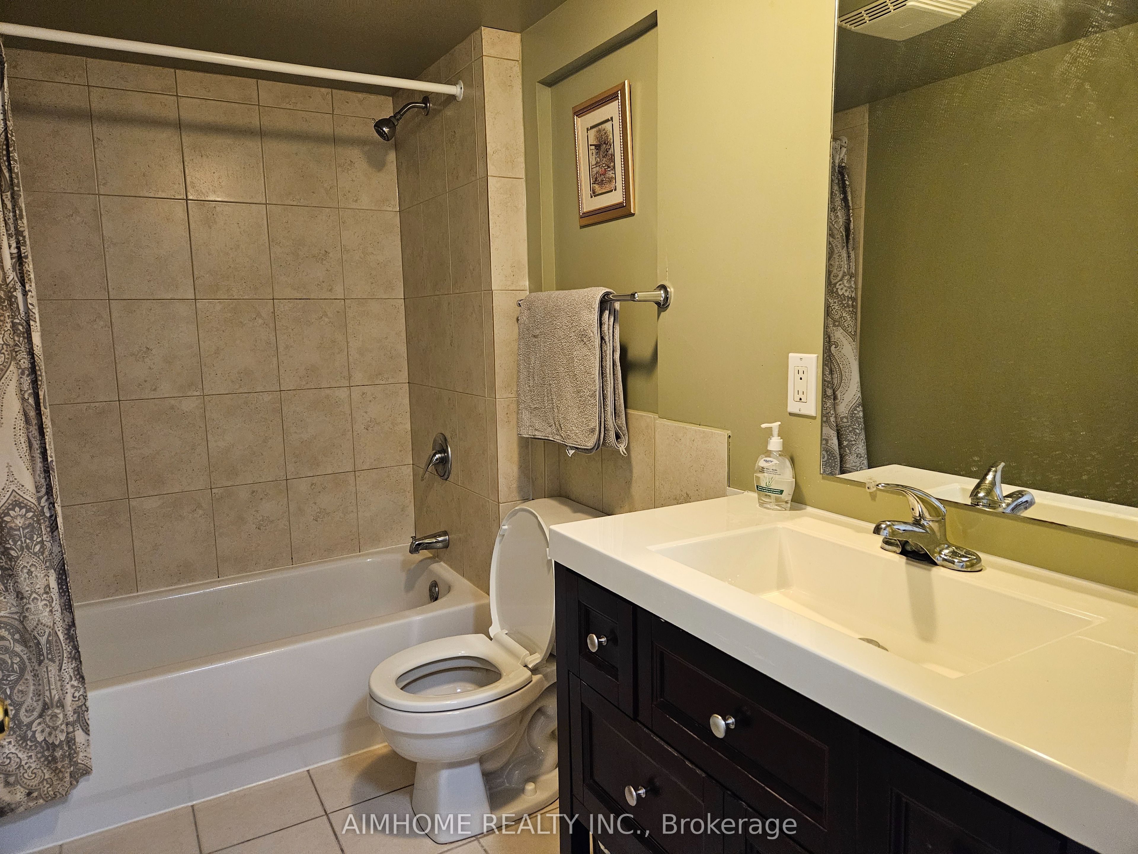 3227 Scotch Pine Gate Property Photo 14