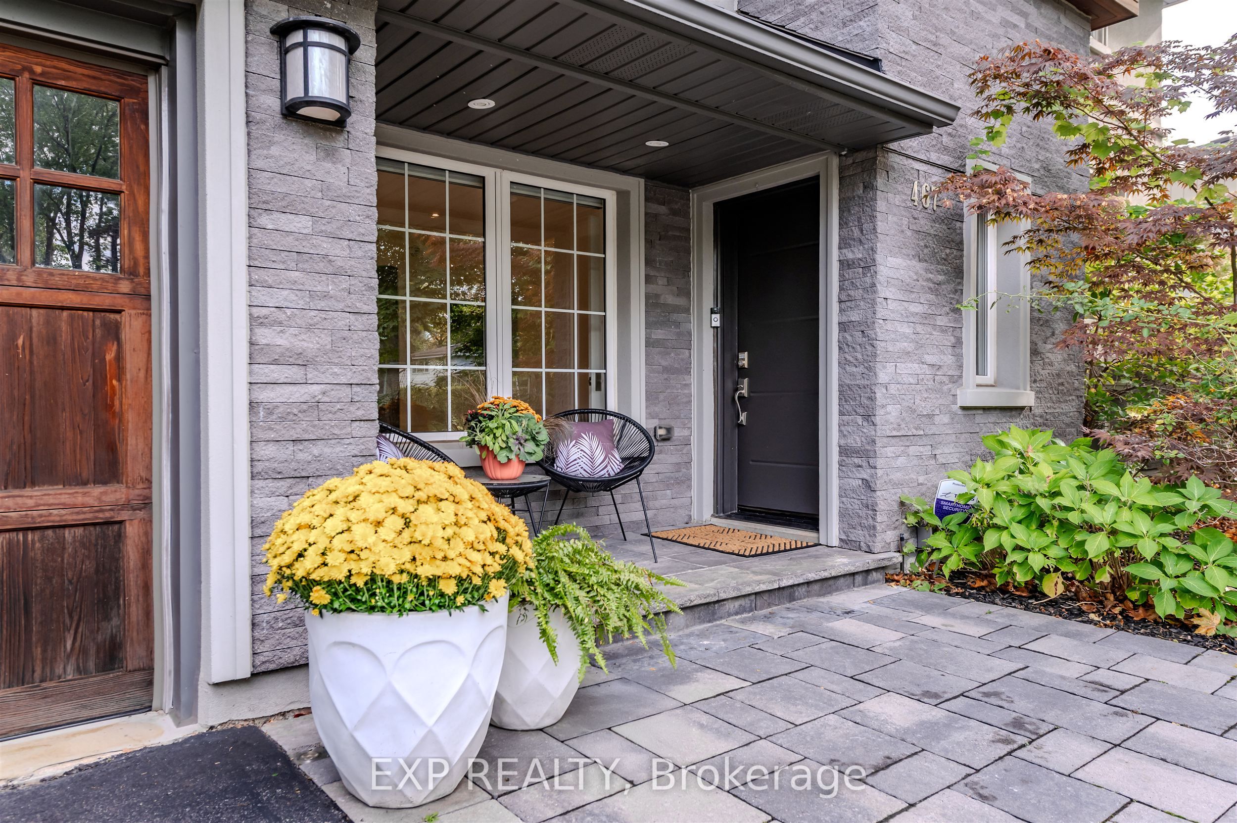 467 Caesar Avenue Property Photo 2