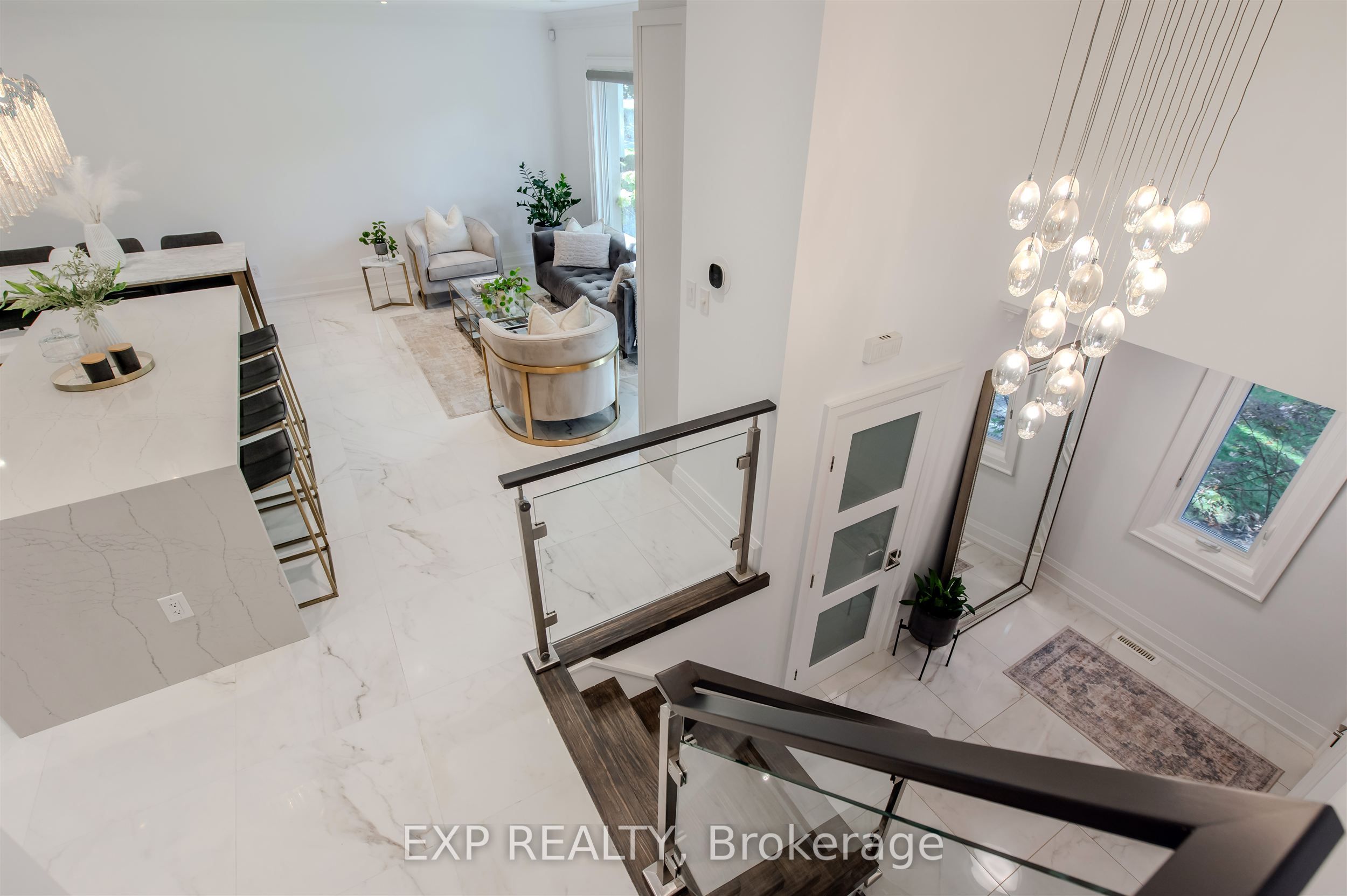 467 Caesar Avenue Property Photo 4