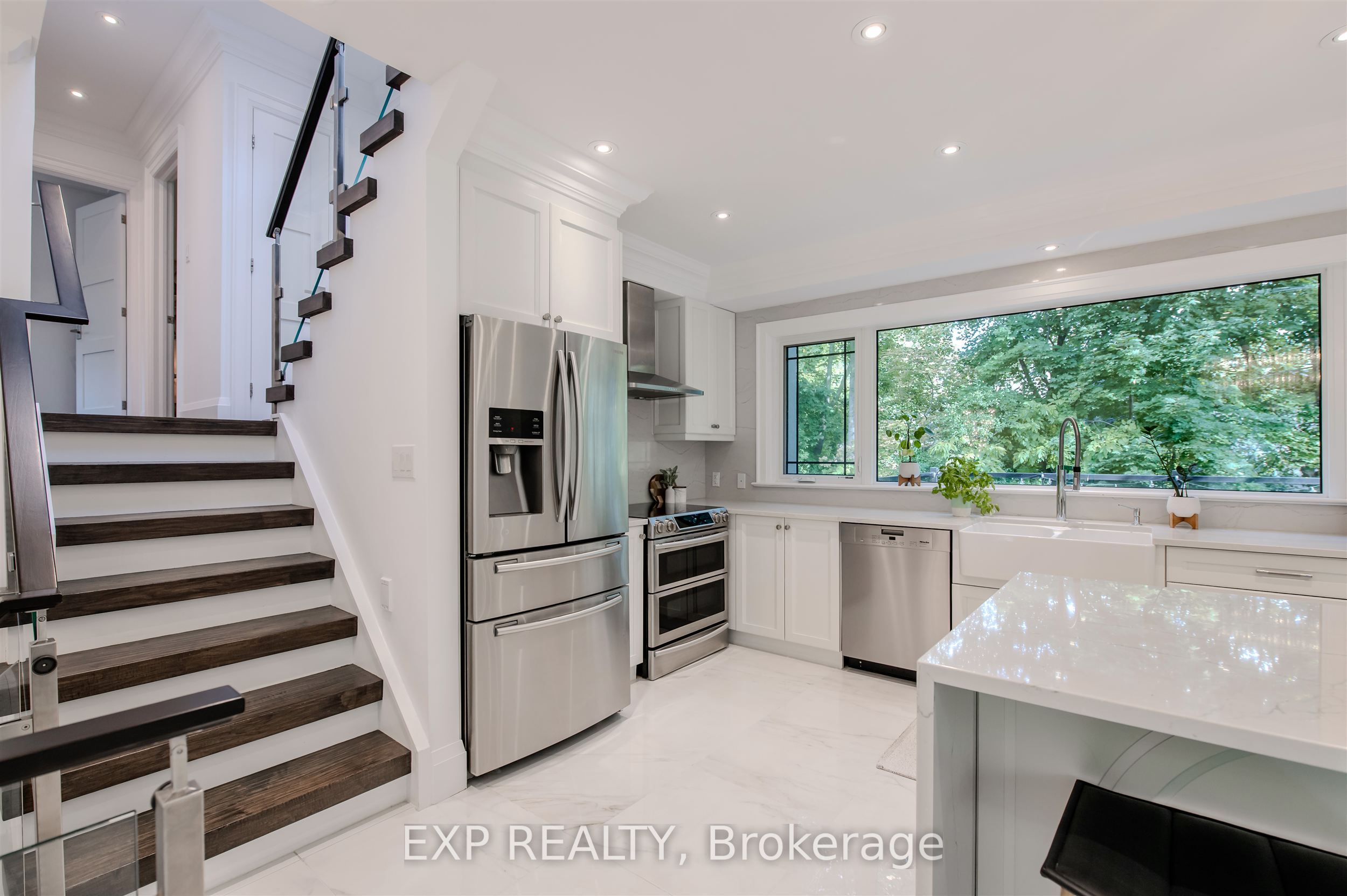 467 Caesar Avenue Property Photo 11