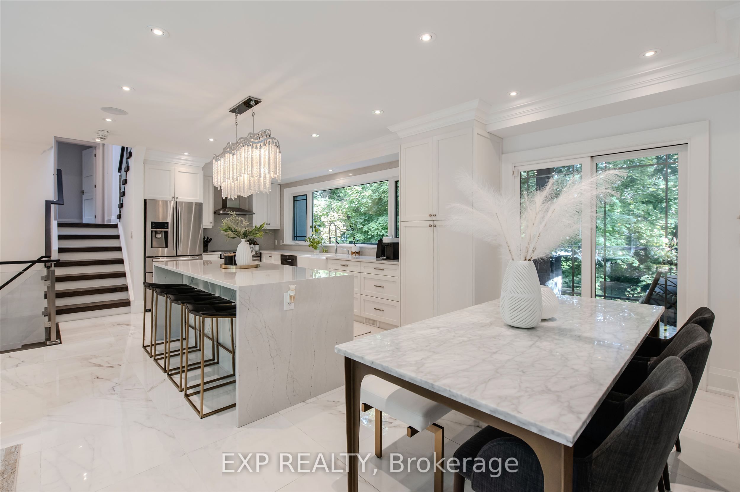 467 Caesar Avenue Property Photo 12