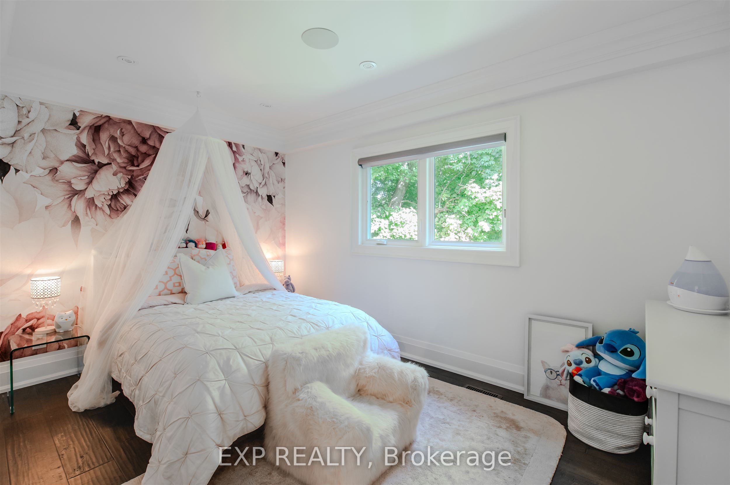 467 Caesar Avenue Property Photo 19