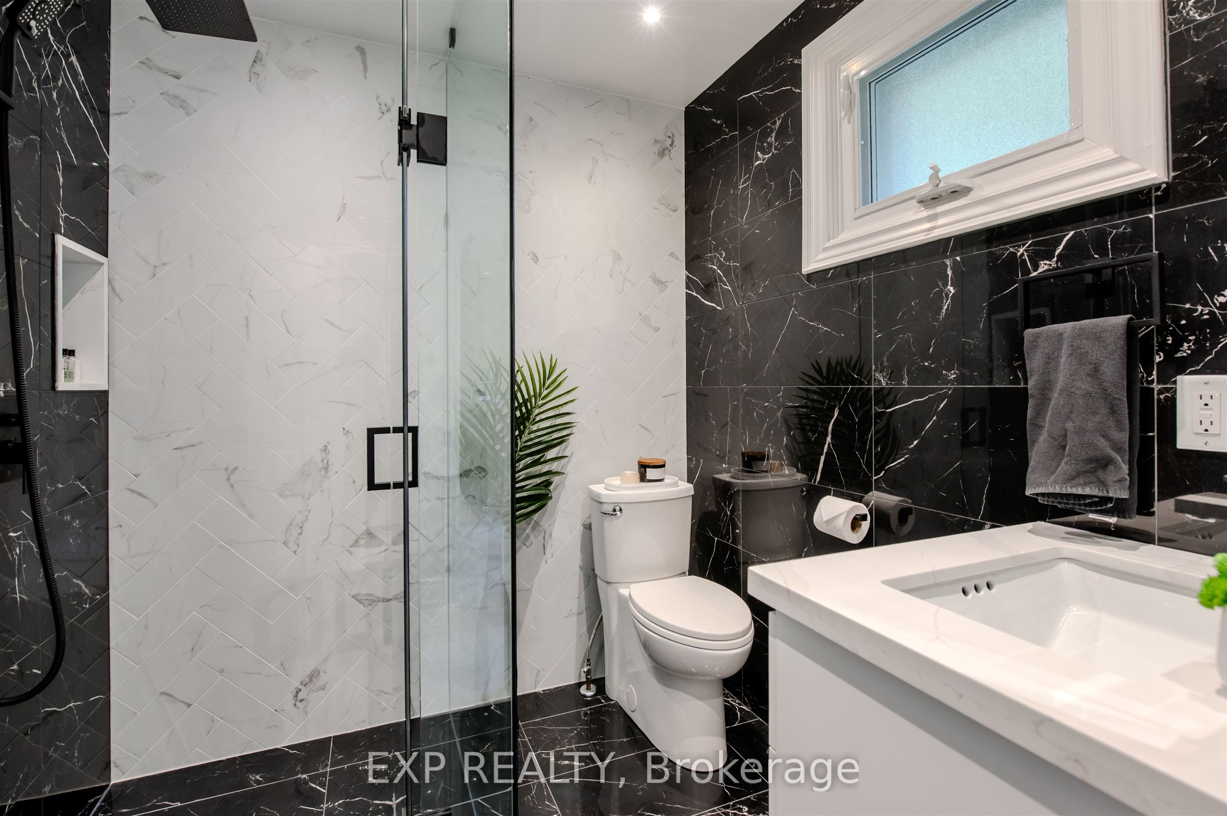 467 Caesar Avenue Property Photo 22