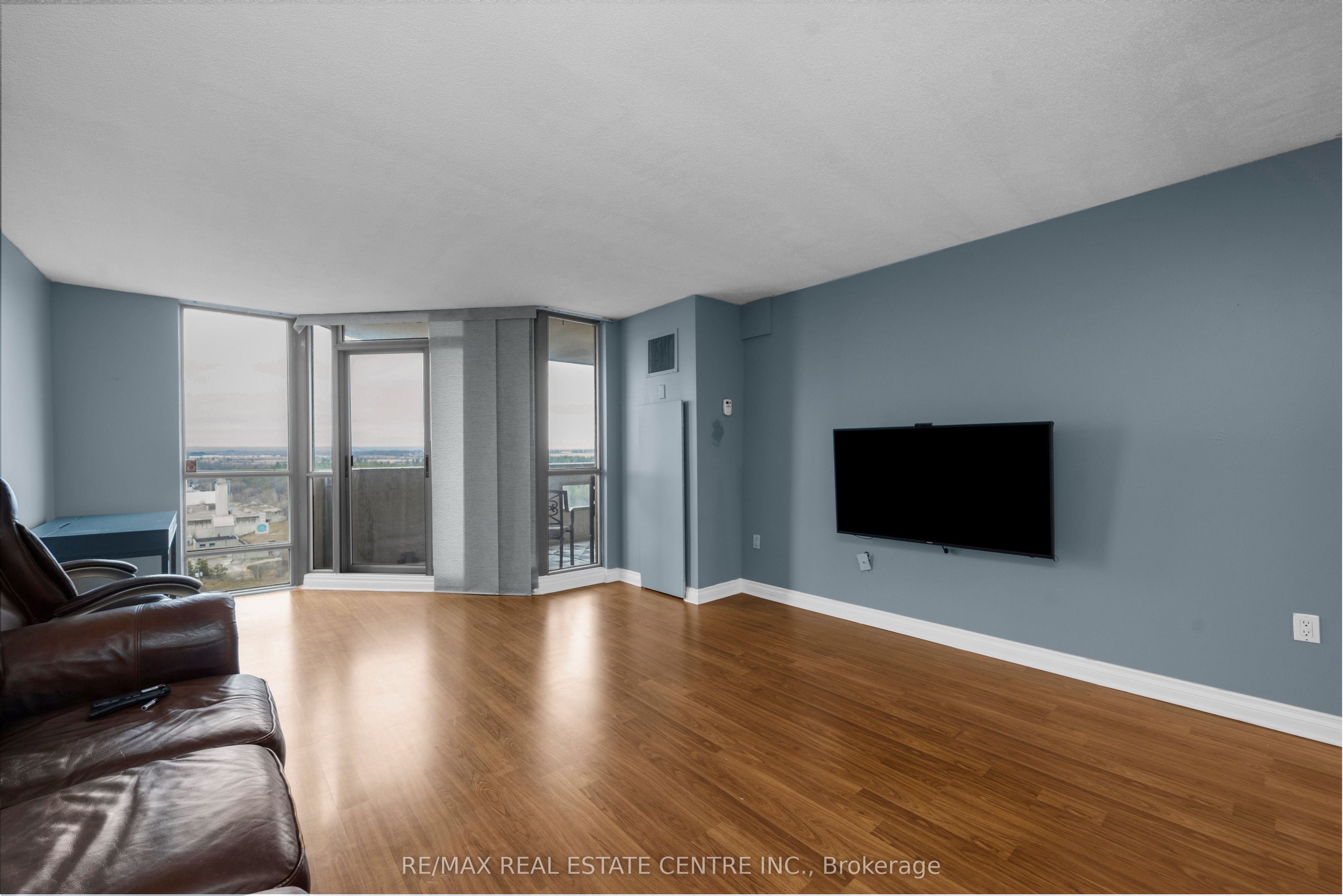 20 Mcfarlane Drive 1504 Property Photo 1