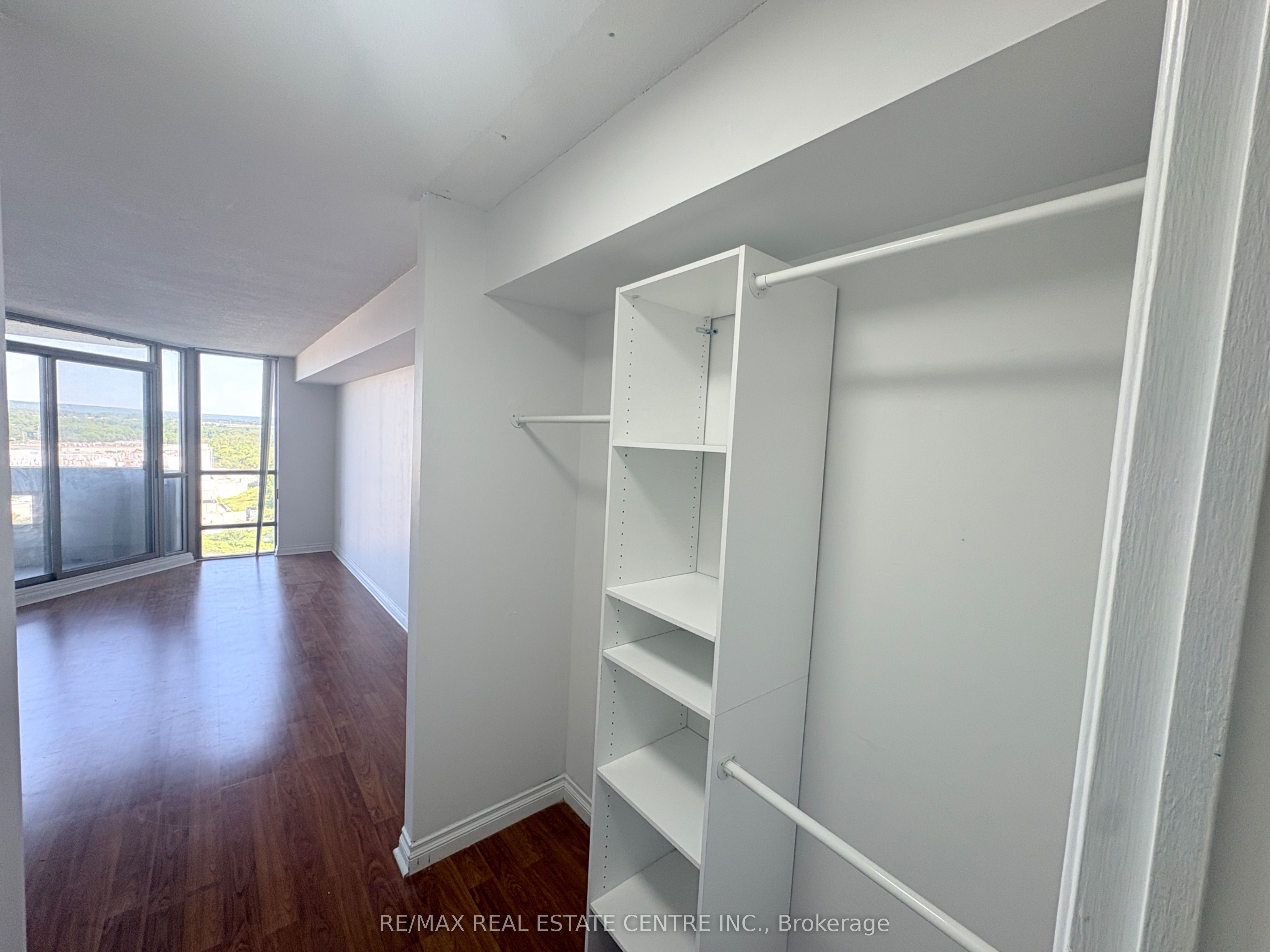 20 Mcfarlane Drive 1504 Property Photo 27