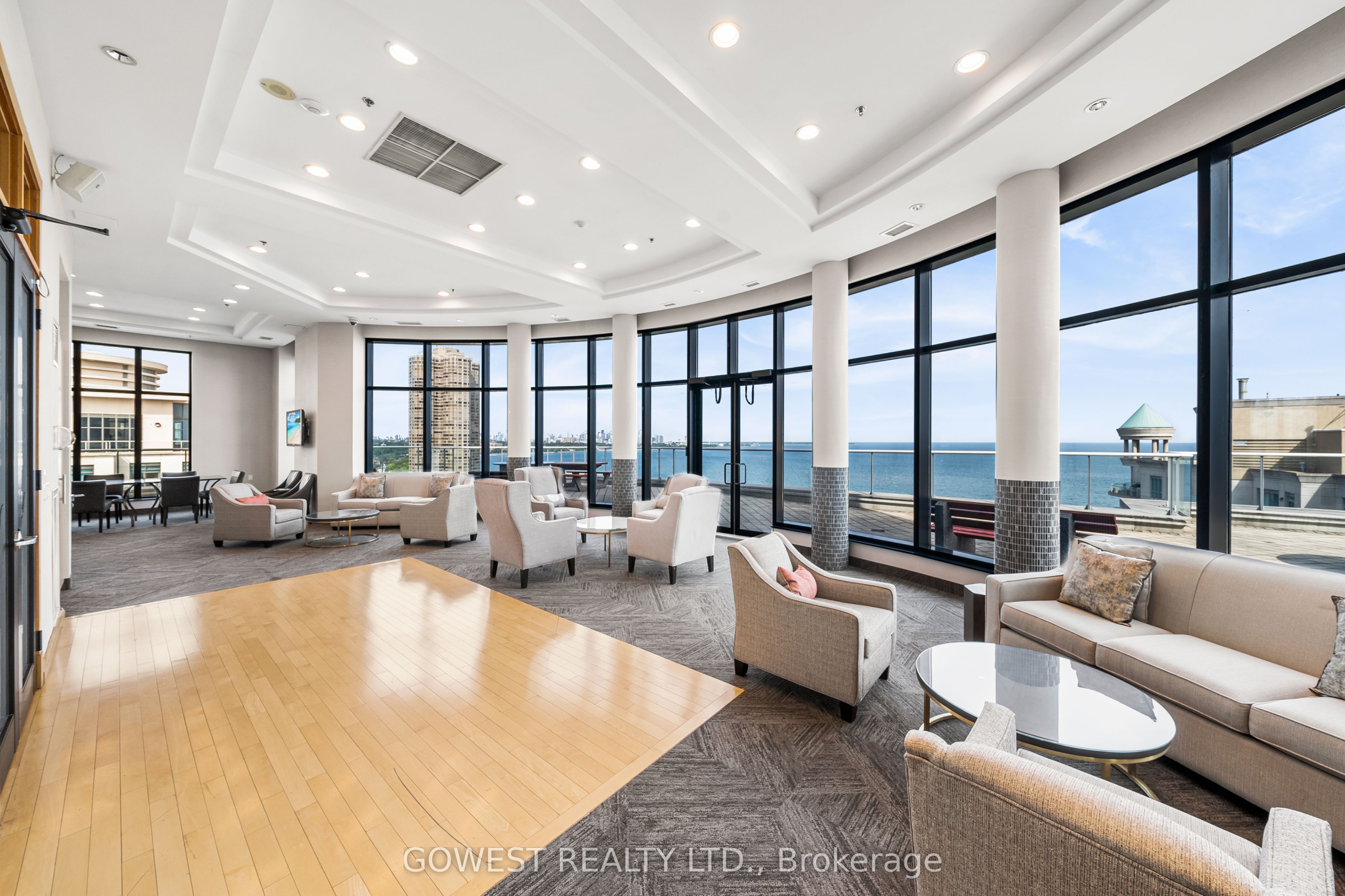 2095 Lake Shore Boulevard W 318 Property Photo 6