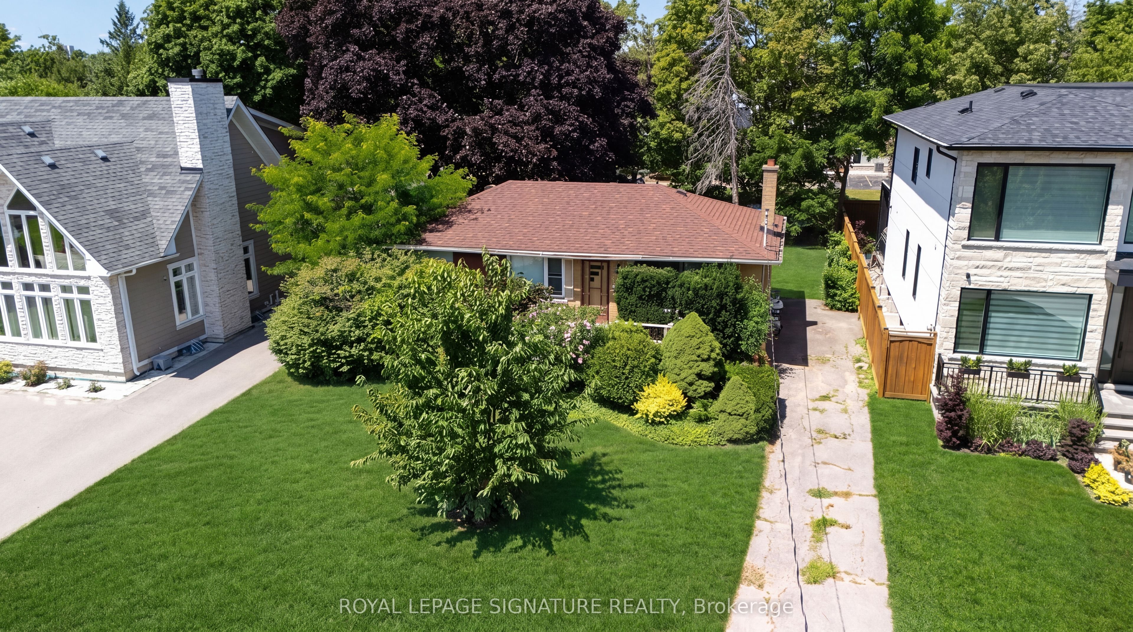 1405 Constance Drive Property Photo 1