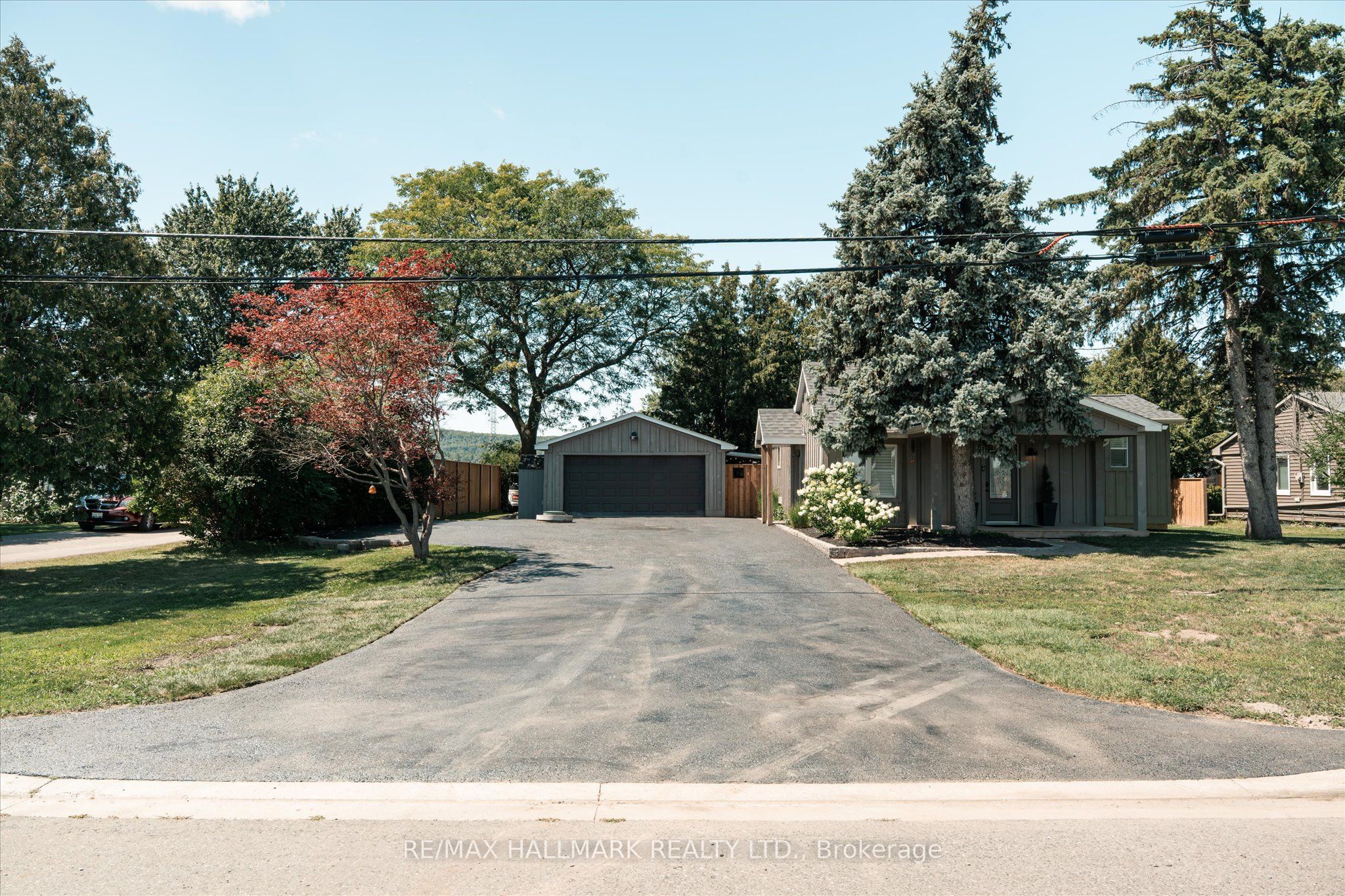 7433 5 Side Road Property Photo 6