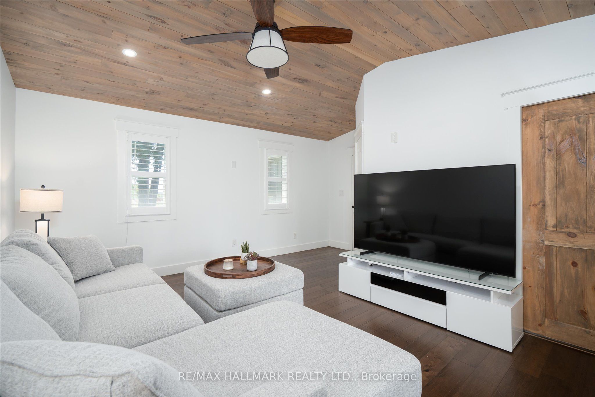 7433 5 Side Road Property Photo 23