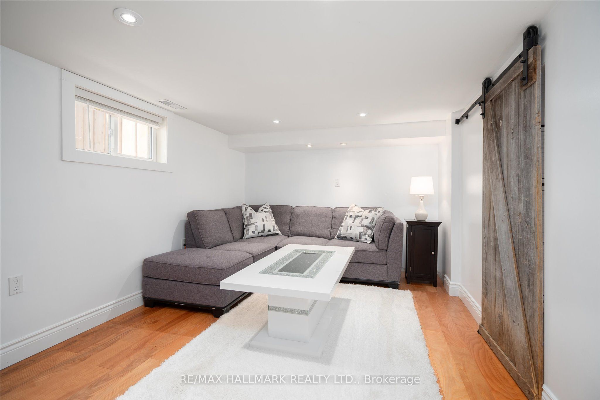 7433 5 Side Road Property Photo 28