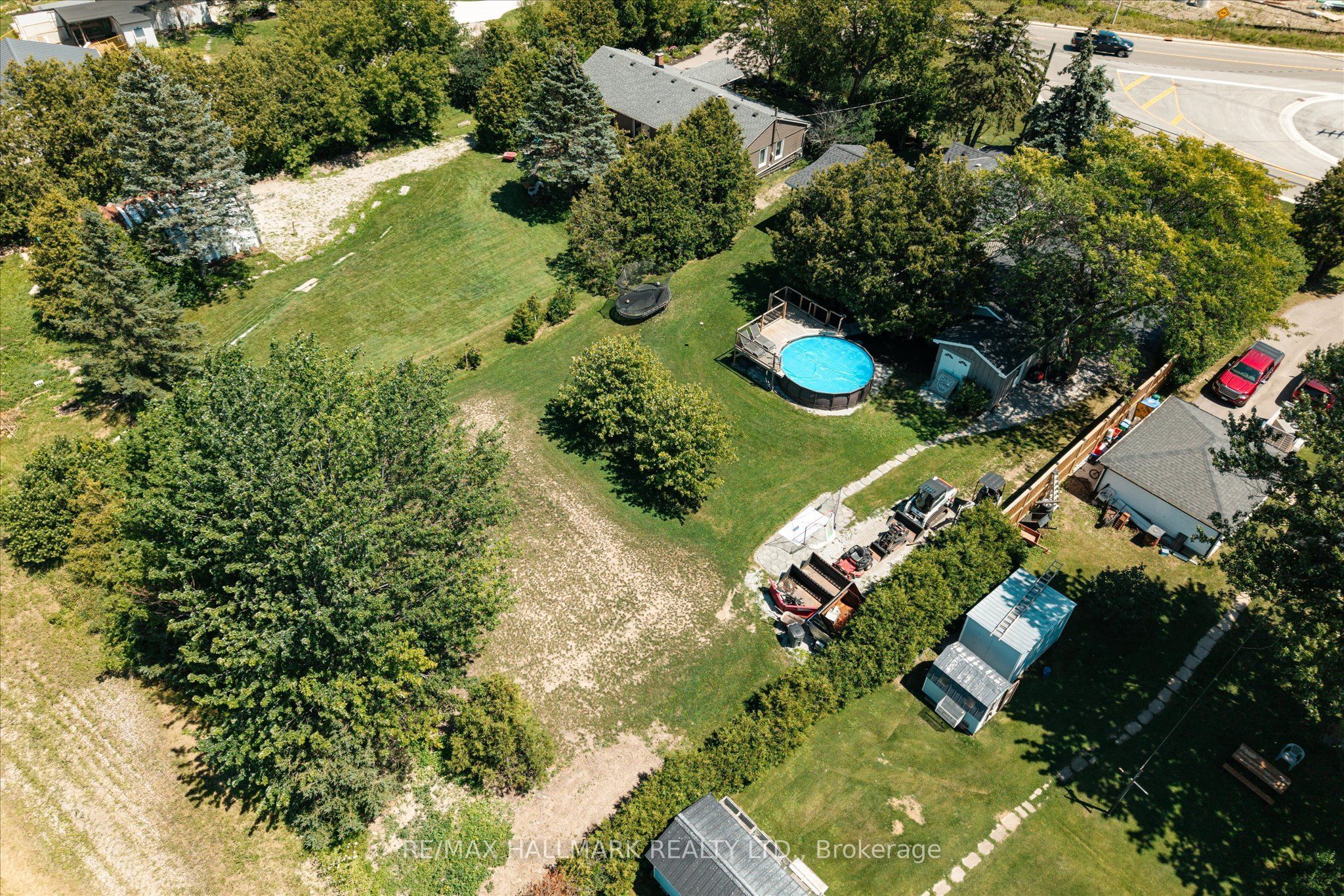 7433 5 Side Road Property Photo 46