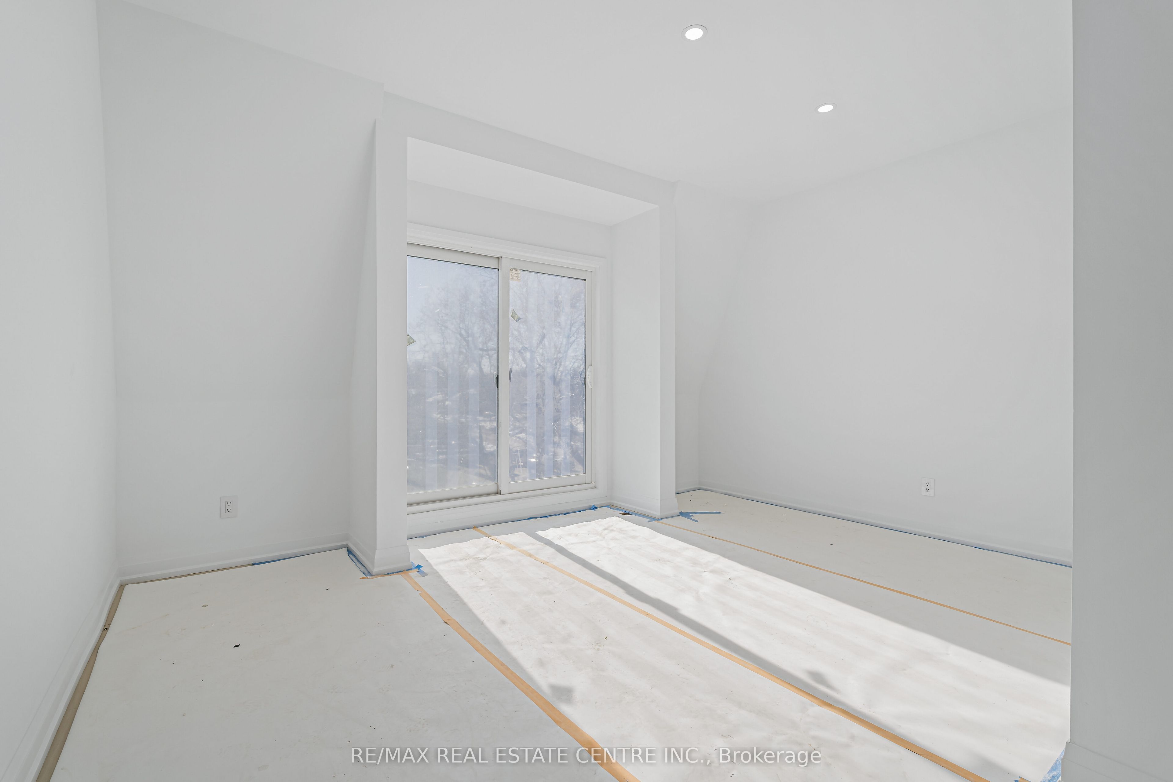 19 James Street Property Photo 29