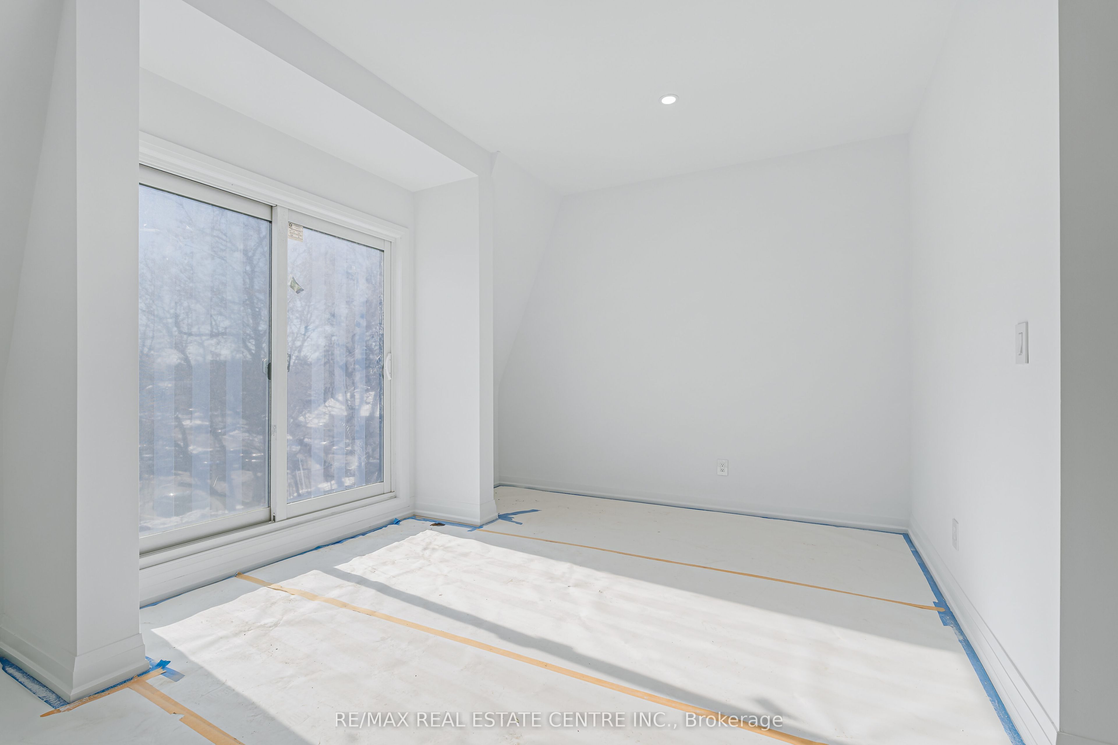 19 James Street Property Photo 30