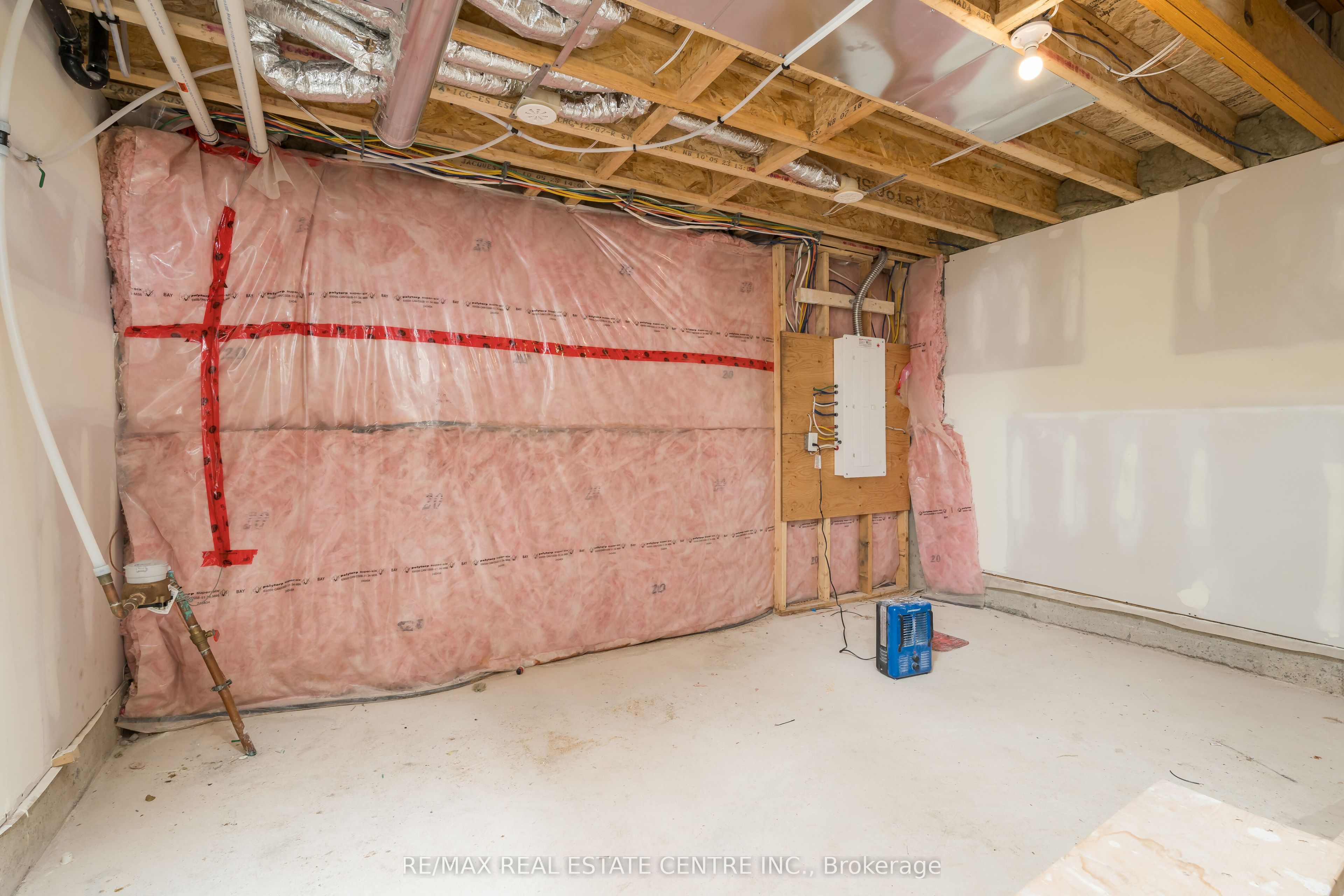 19 James Street Property Photo 39