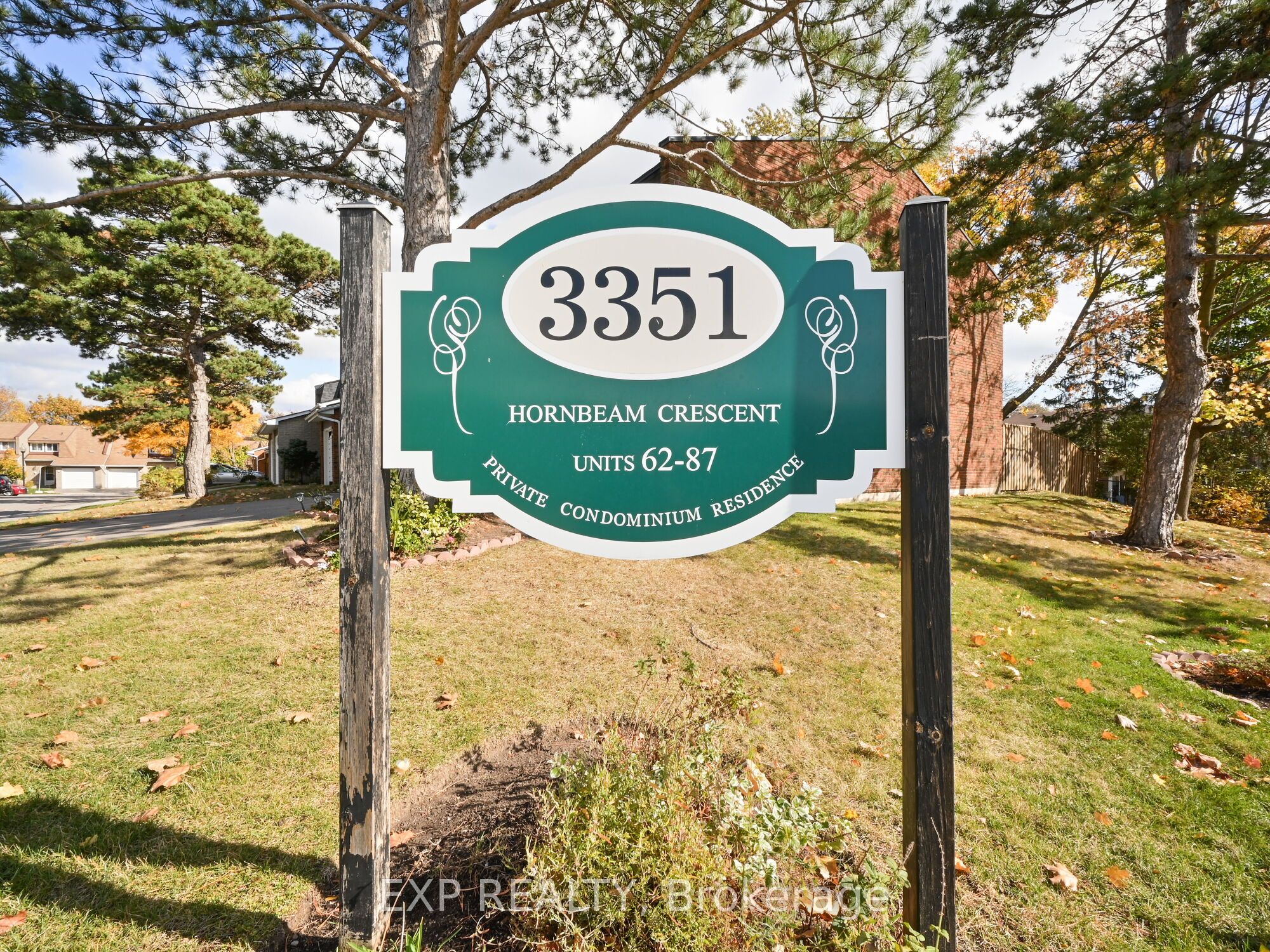 3351 Hornbeam Crescent N 64 Property Photo 4