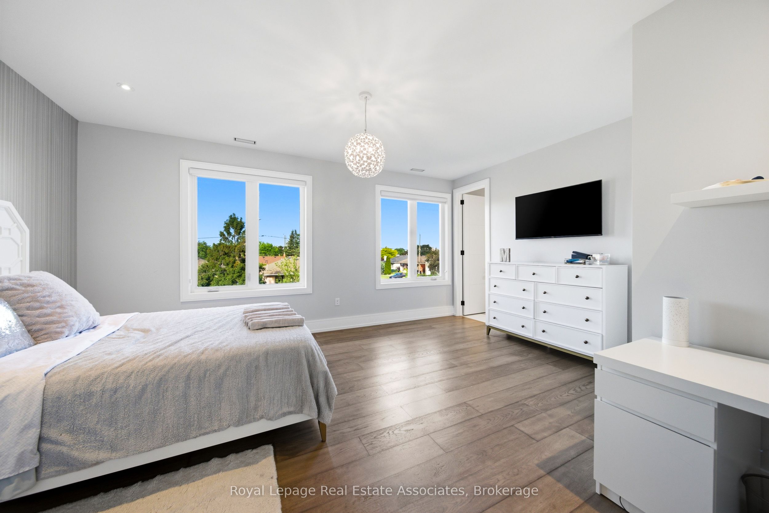 14 Joyce Parkway Property Photo 28