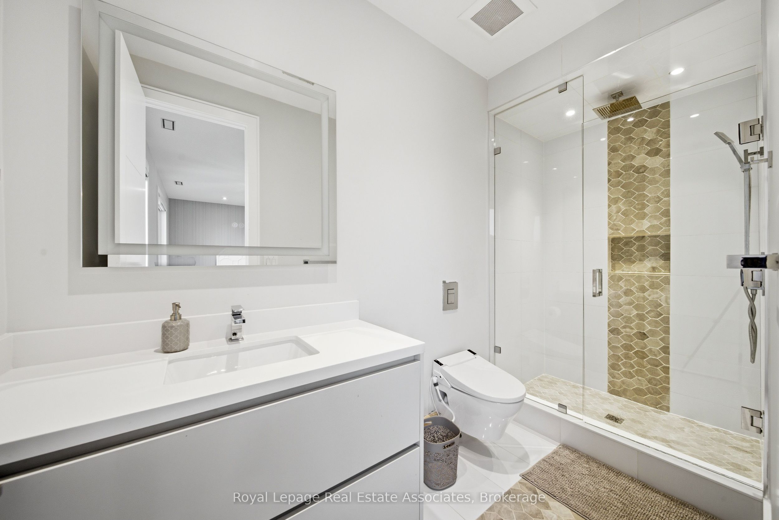 14 Joyce Parkway Property Photo 30