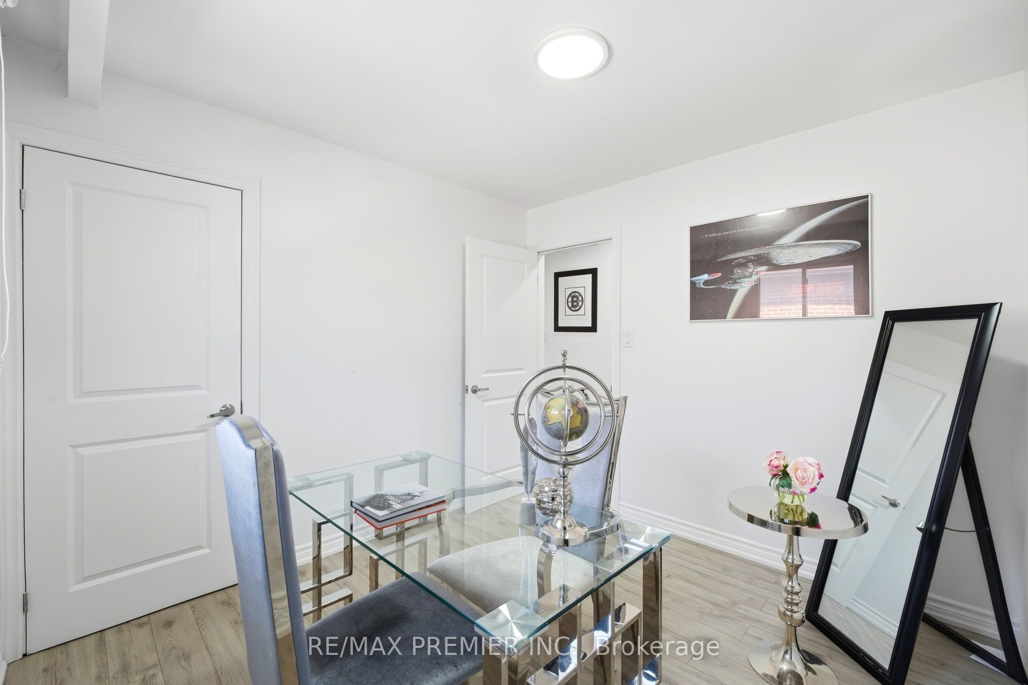 15 Madonna Gardens Property Photo 15