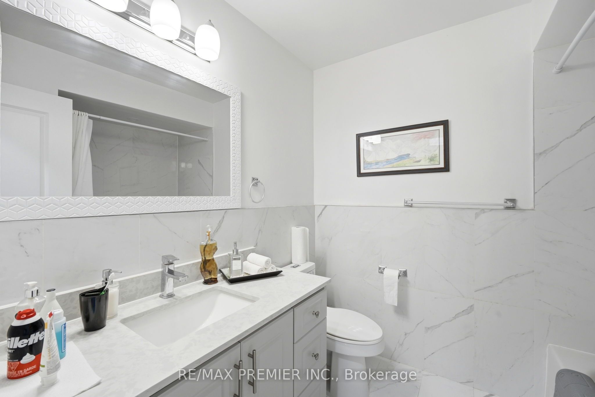 15 Madonna Gardens Property Photo 16