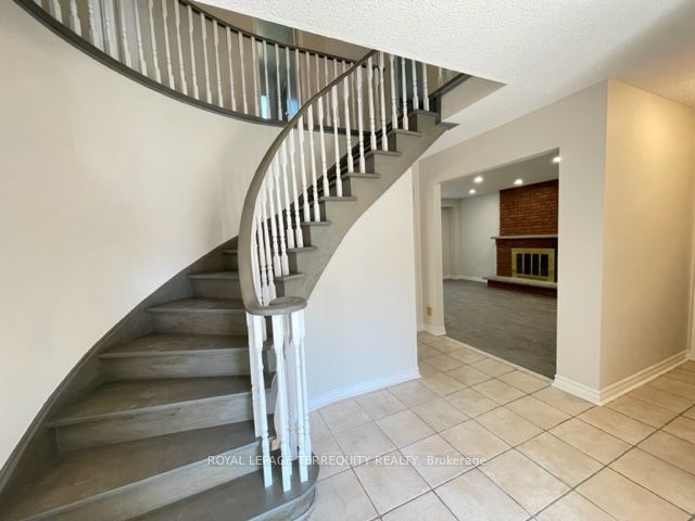 743 Fieldstone Road Property Photo 3