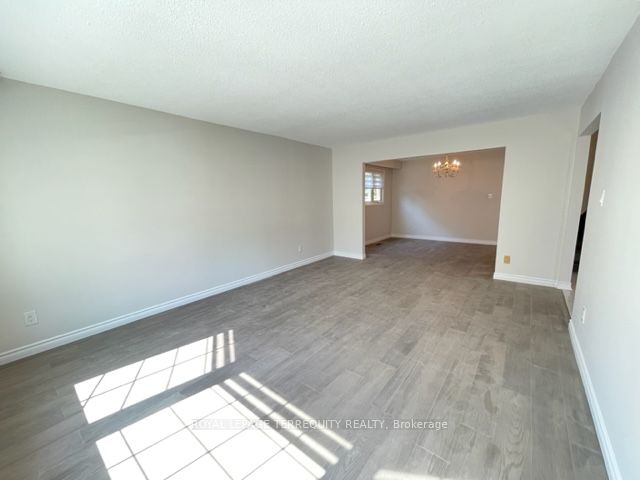 743 Fieldstone Road Property Photo 5