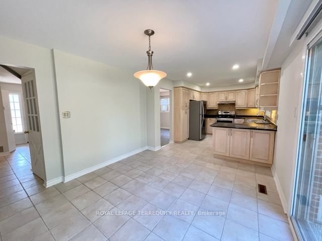 743 Fieldstone Road Property Photo 8