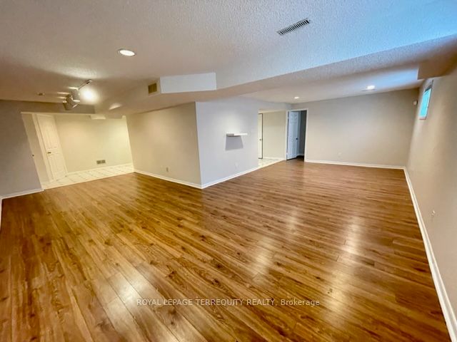 743 Fieldstone Road Property Photo 32
