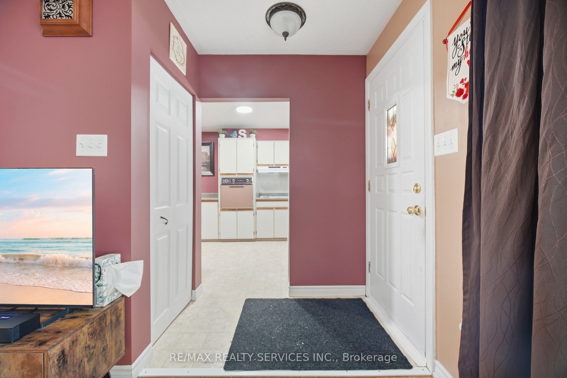15 Ferndale Crescent Property Photo 6