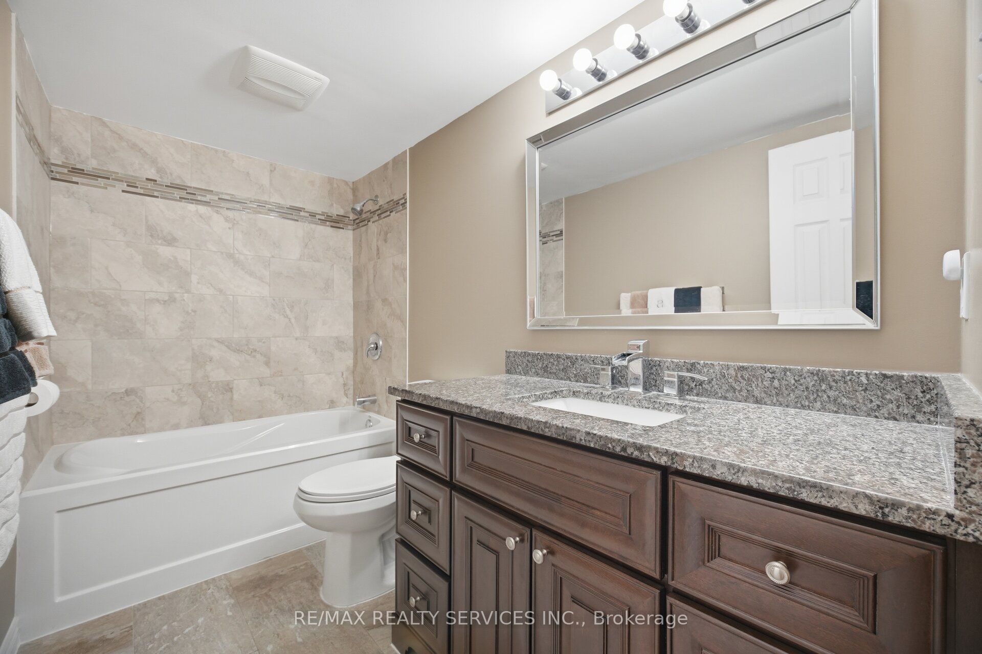15 Ferndale Crescent Property Photo 25