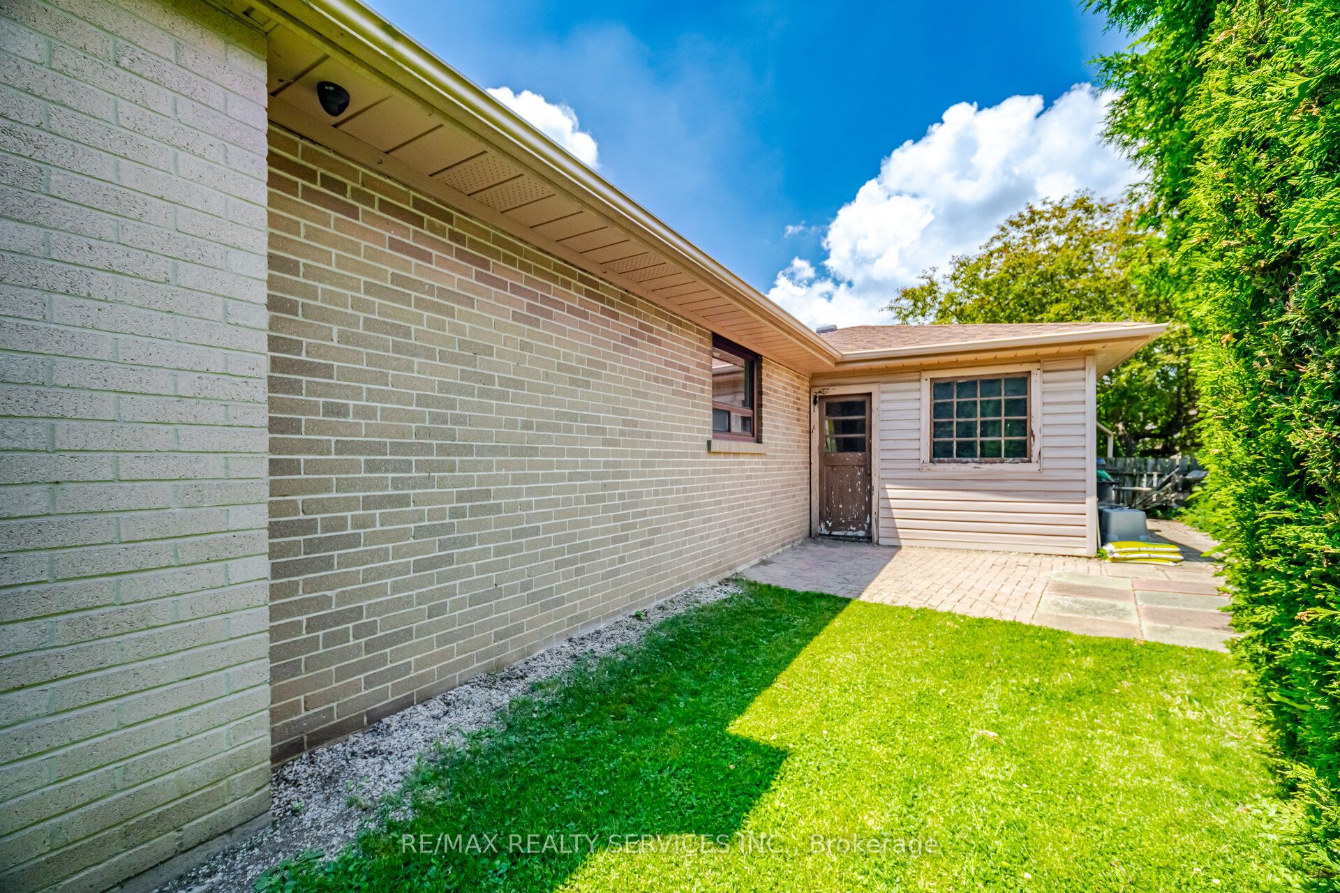 15 Ferndale Crescent Property Photo 35