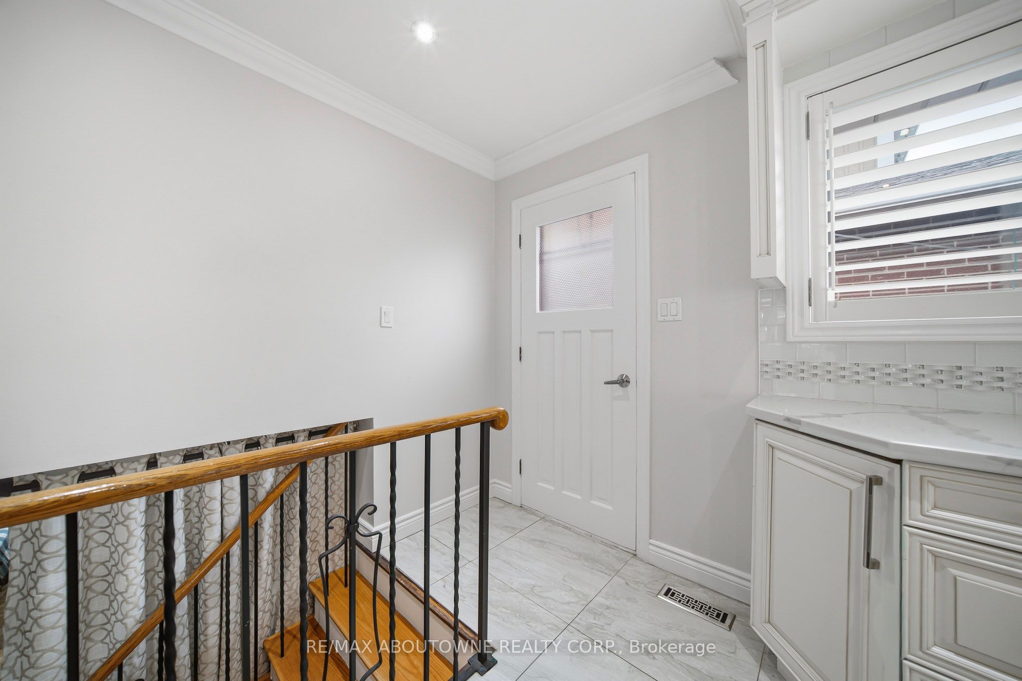 6346 Neuchatel Road Property Photo 18