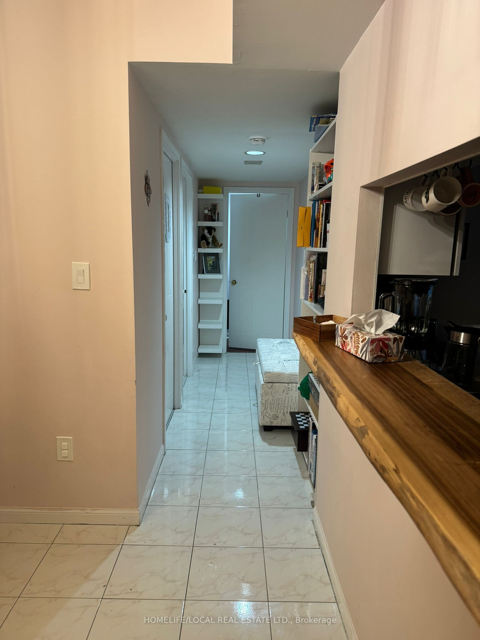 3 Hickory Tree Road #1402 Property Photo 6