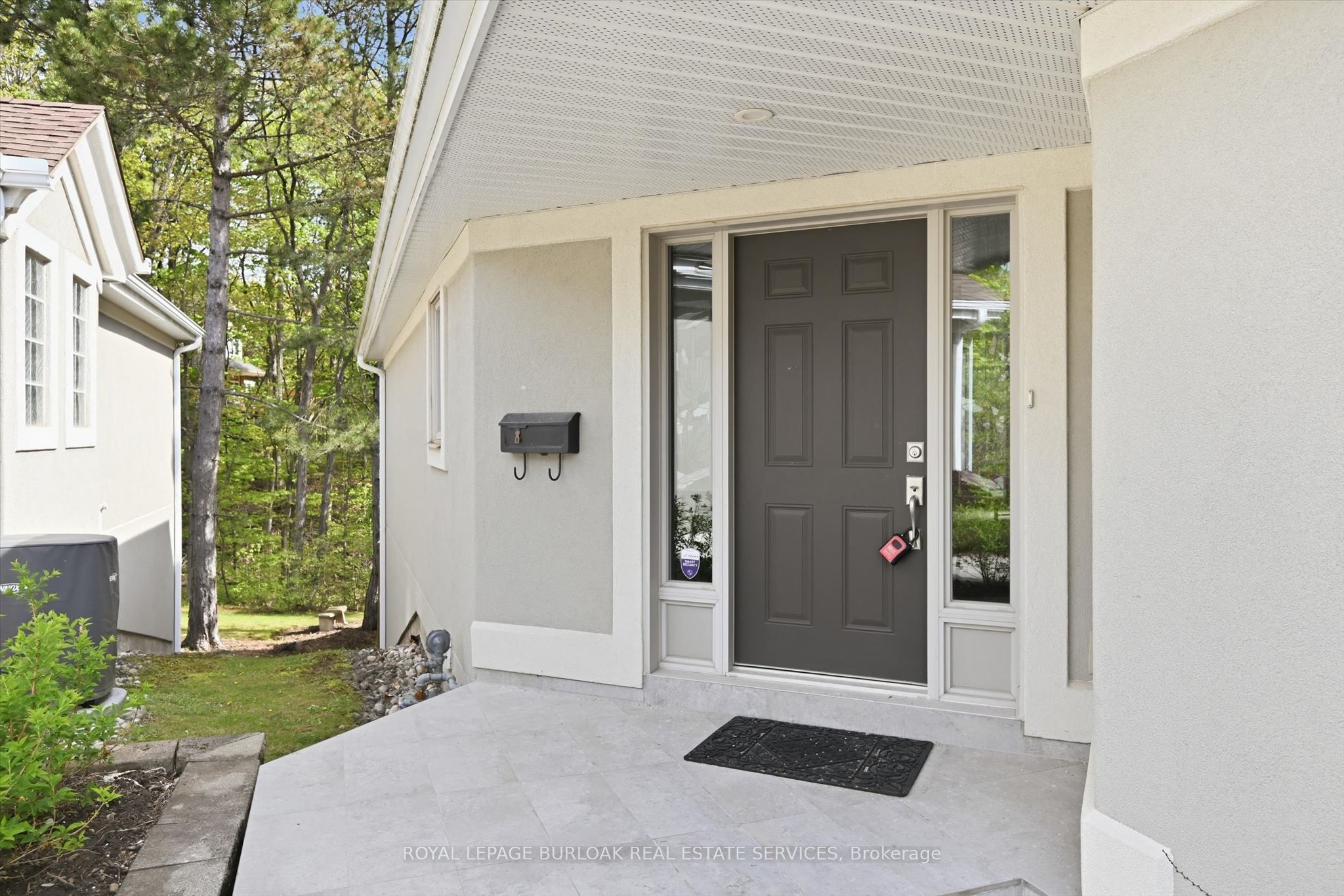 1095 Skyview Drive 4 Property Photo 4