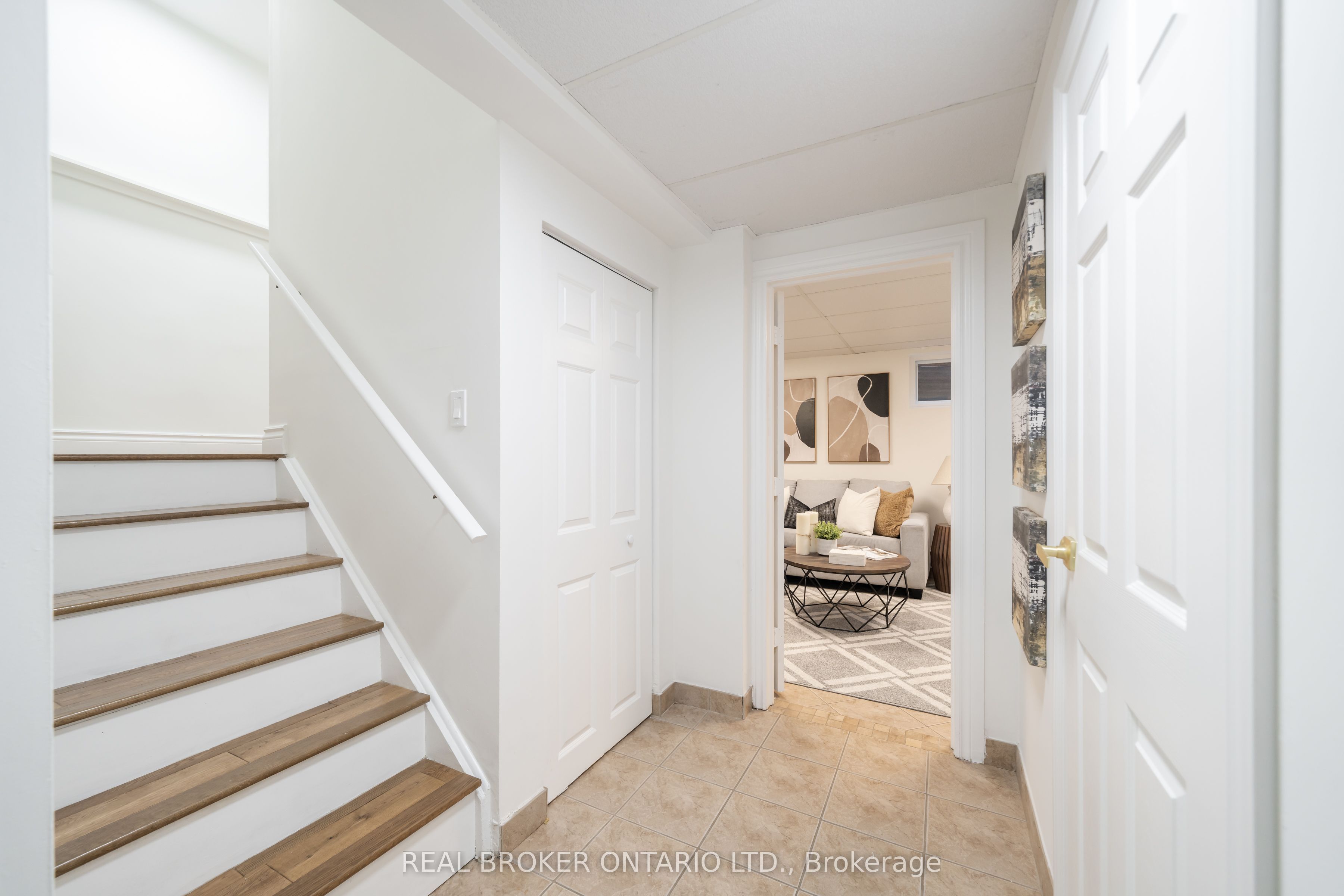684 Dynes Road 1 Property Photo 22
