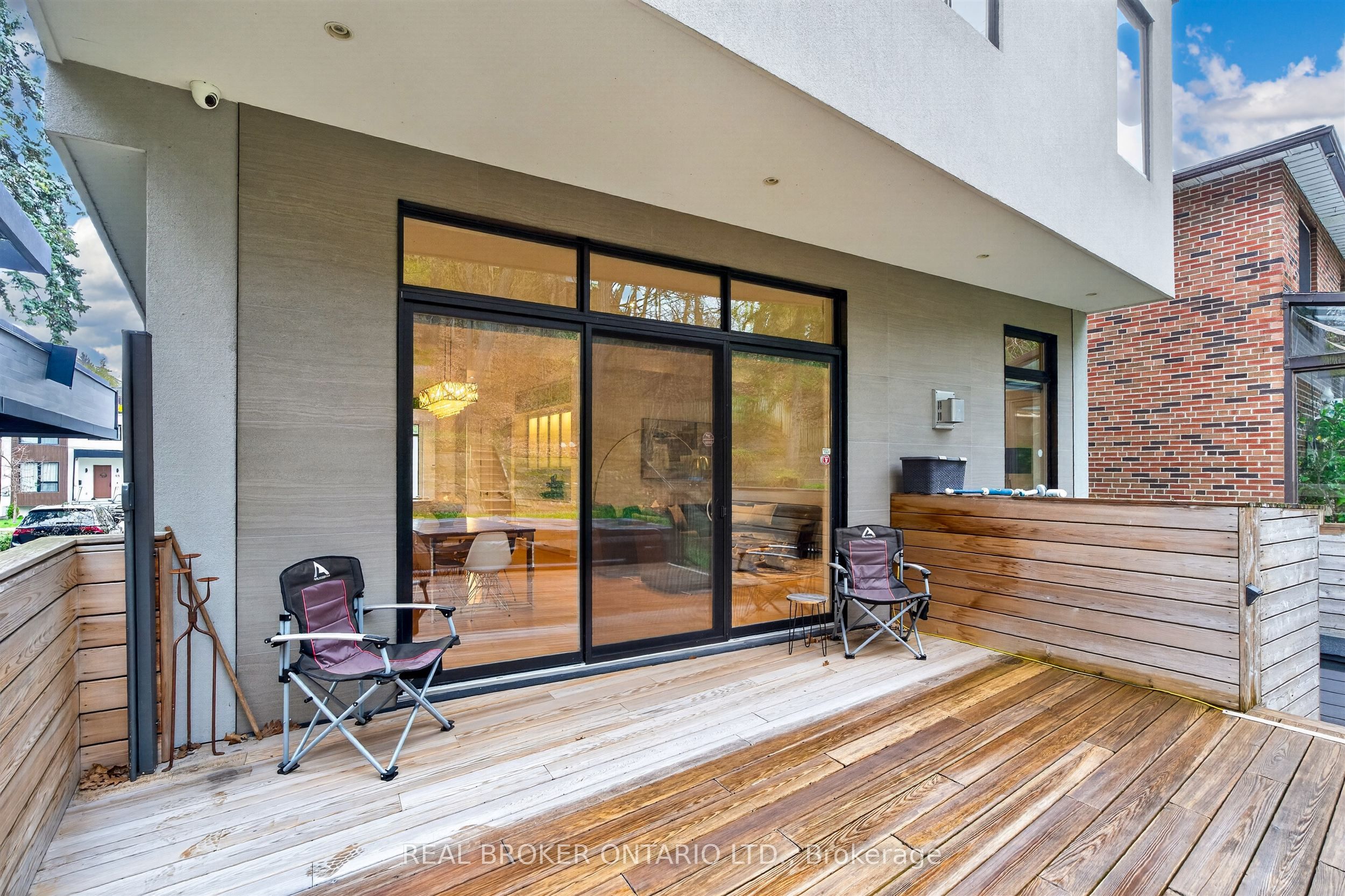 88 South Kingsway Way Property Photo 40