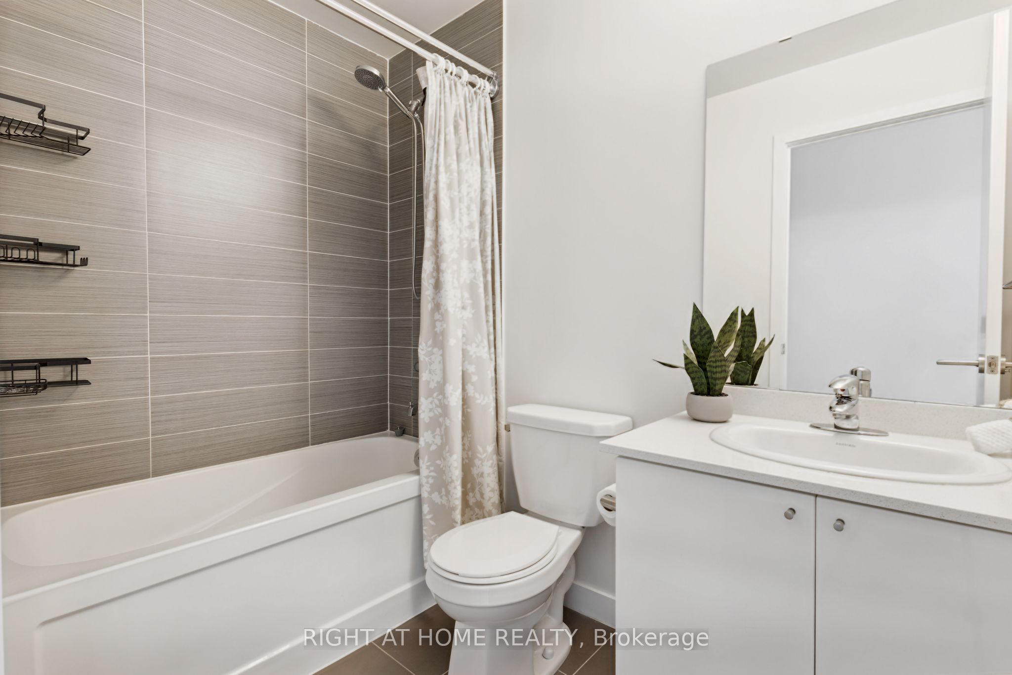 3985 Grand Park Drive 302 Property Photo 11