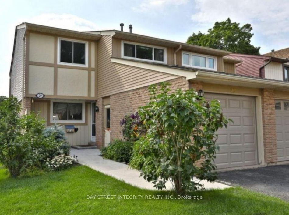 1580 Lancaster Drive 29 Property Photo 1