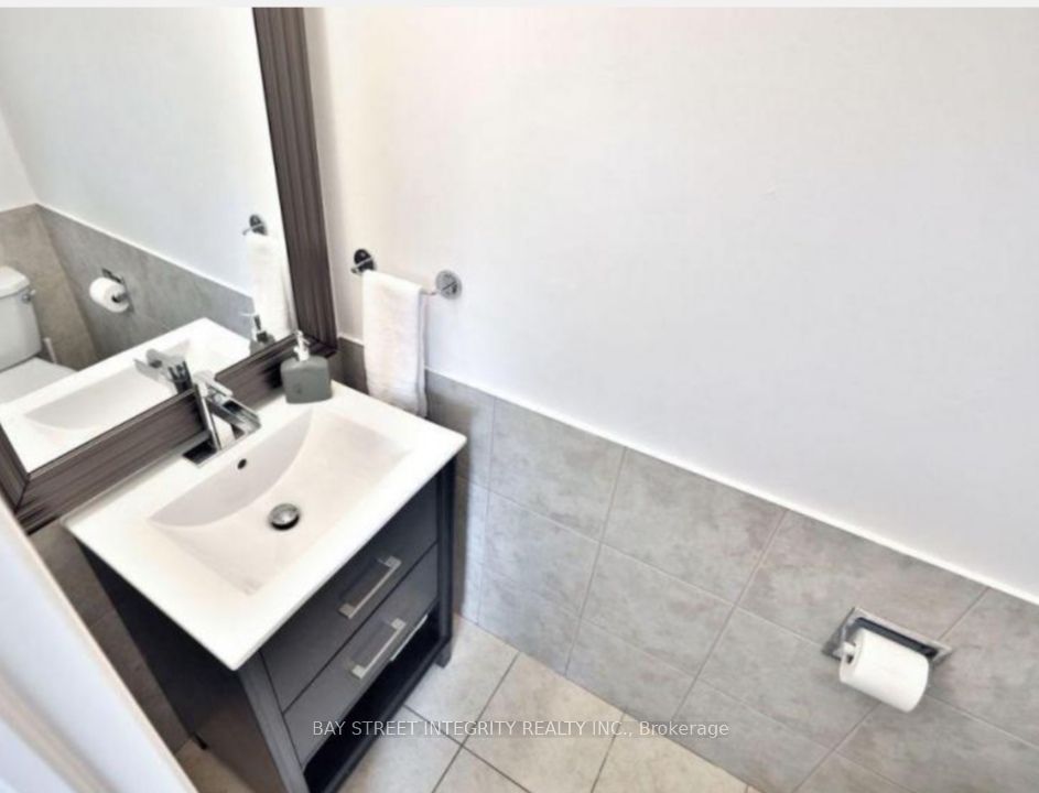 1580 Lancaster Drive 29 Property Photo 6
