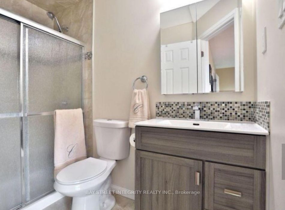 1580 Lancaster Drive 29 Property Photo 8