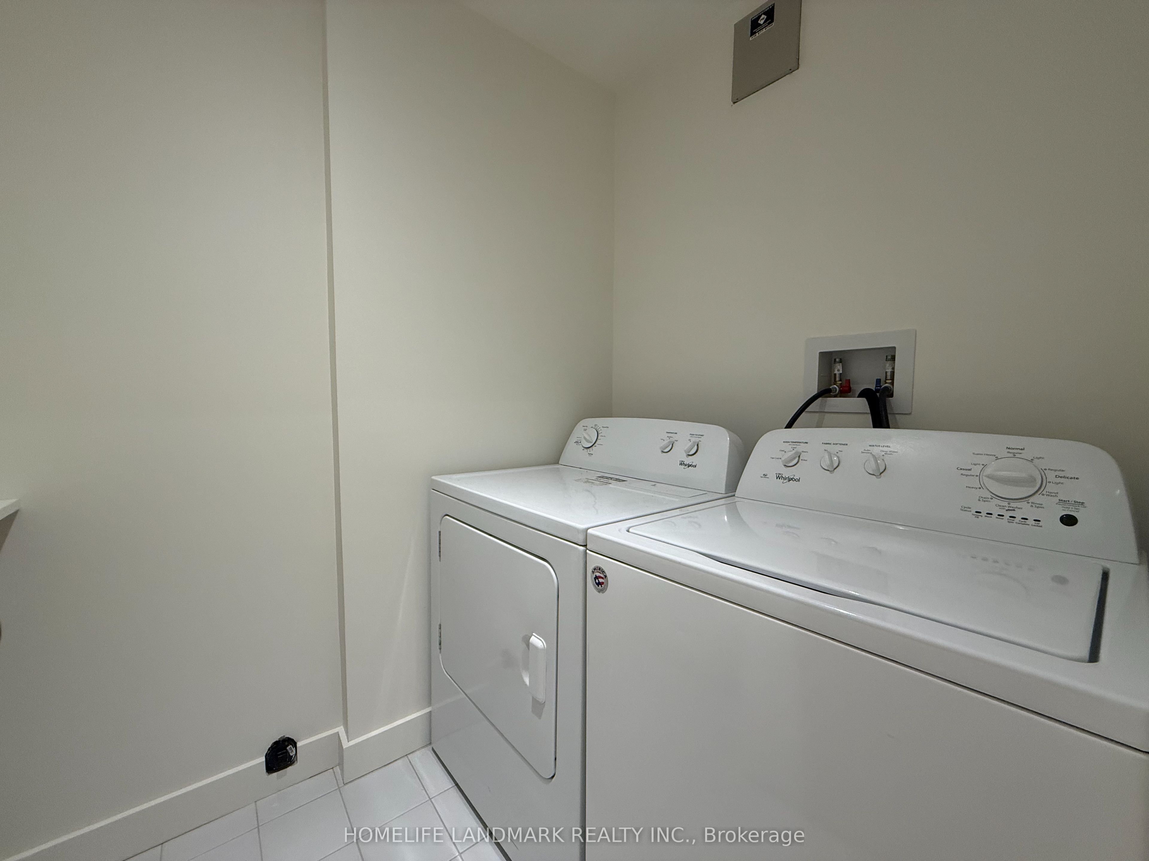1-80 Rockwell Avenue Property Photo 25