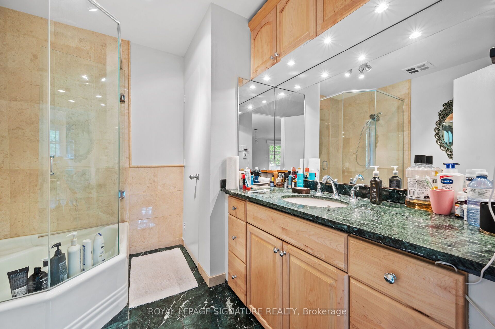 2234 Gordon Drive Property Photo 15