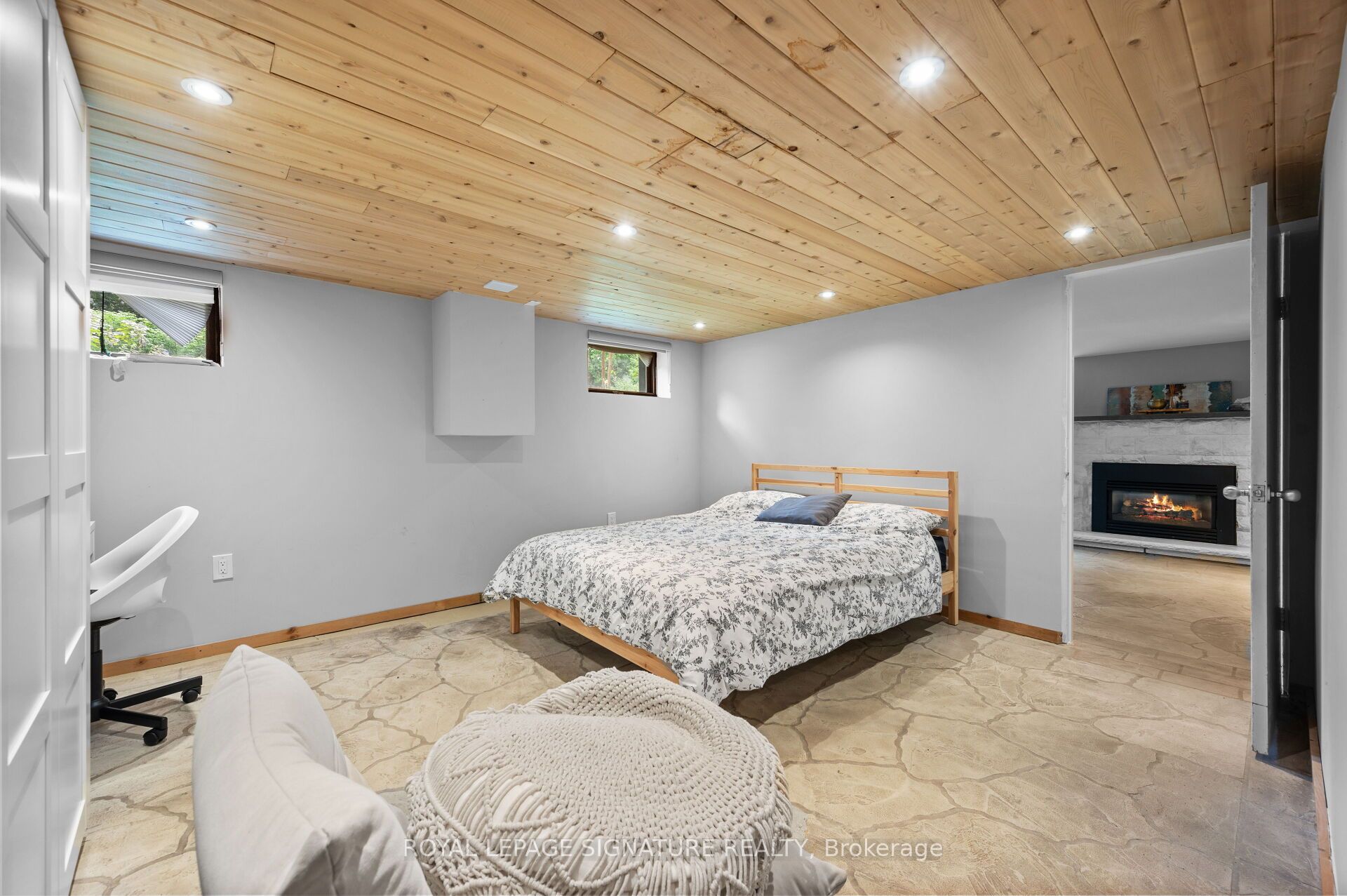 2234 Gordon Drive Property Photo 23