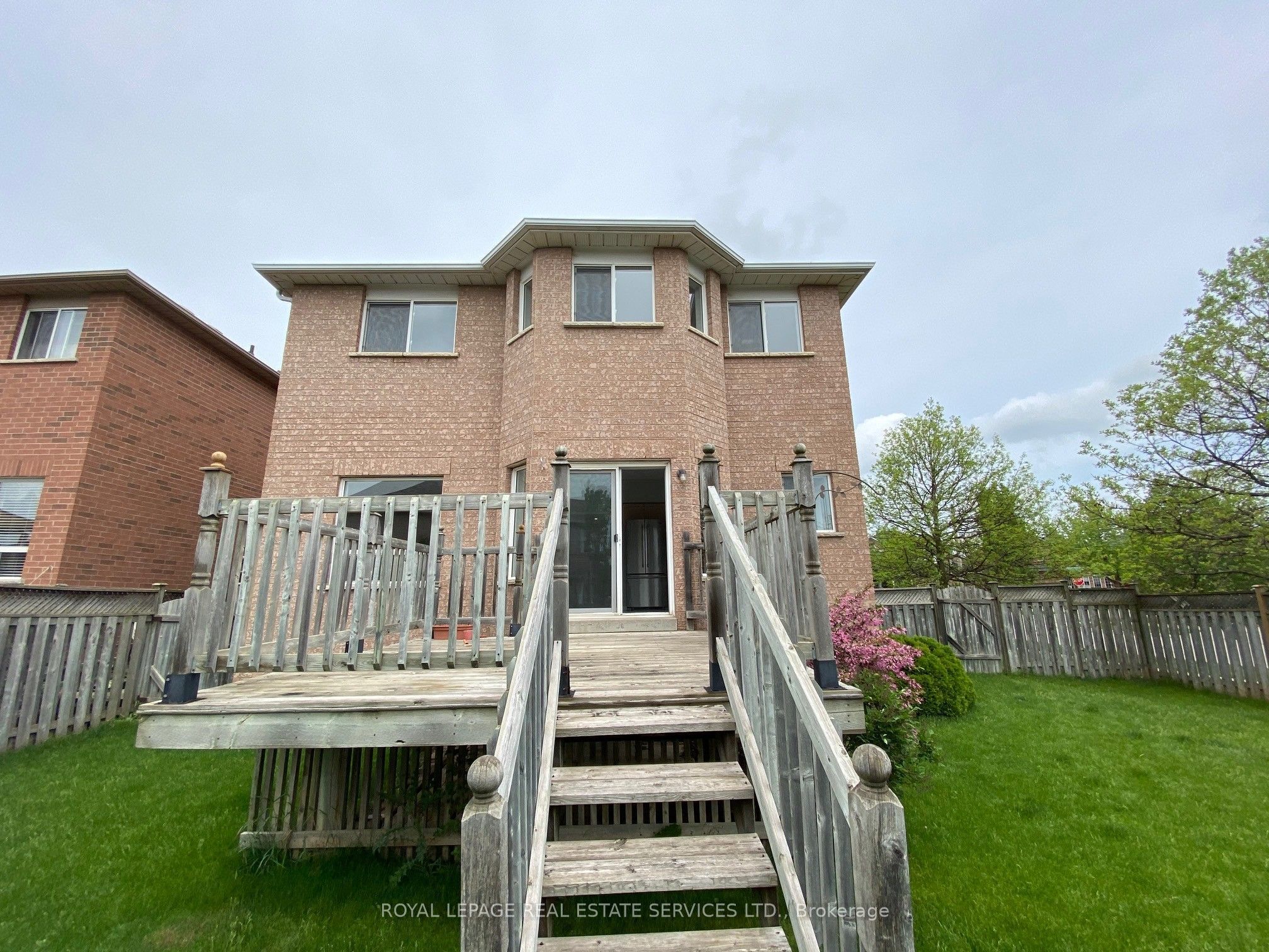 2362 Woodridge Way Property Photo 11
