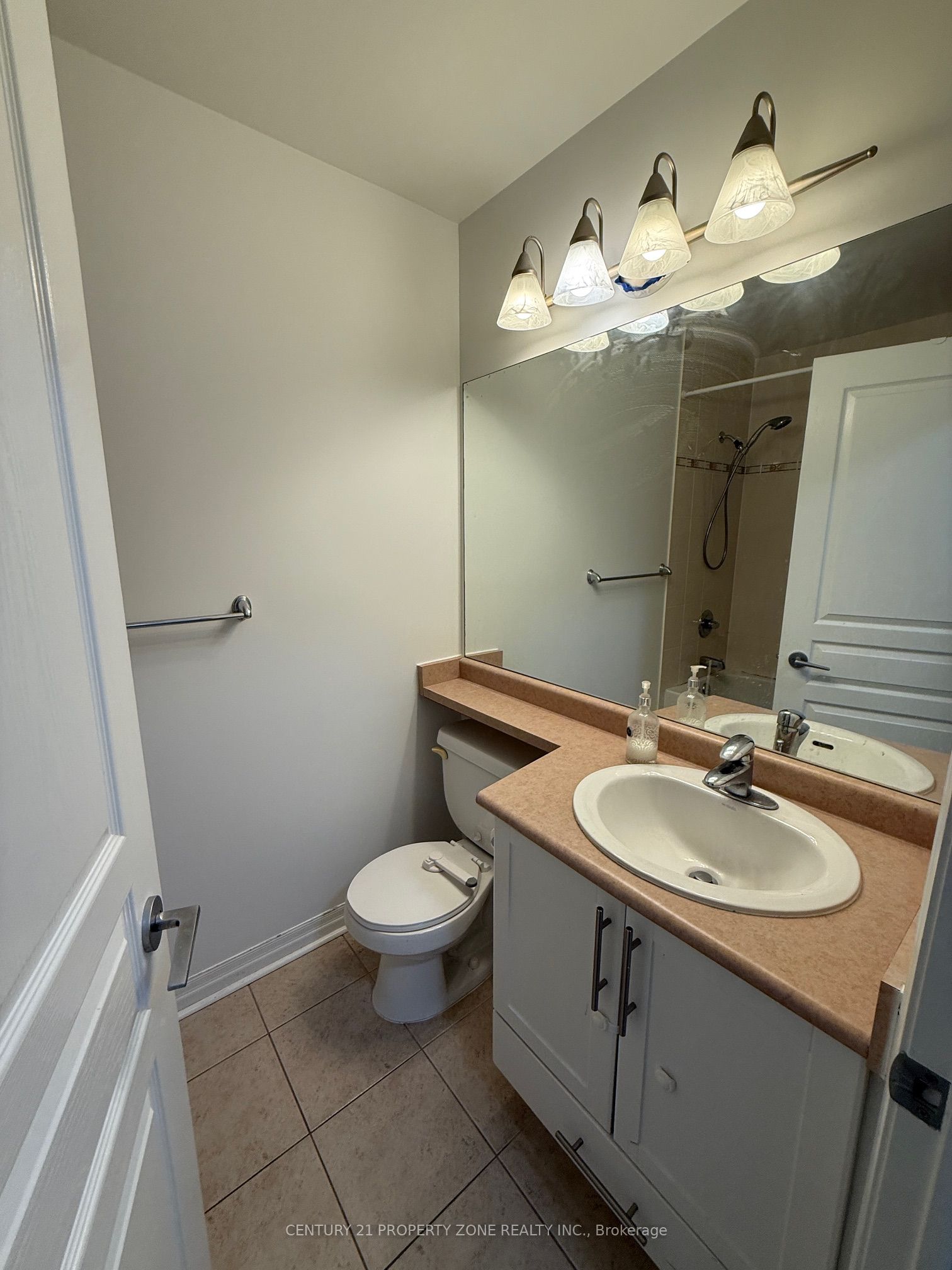 3515 Kariya Drive 3207 Property Photo 5