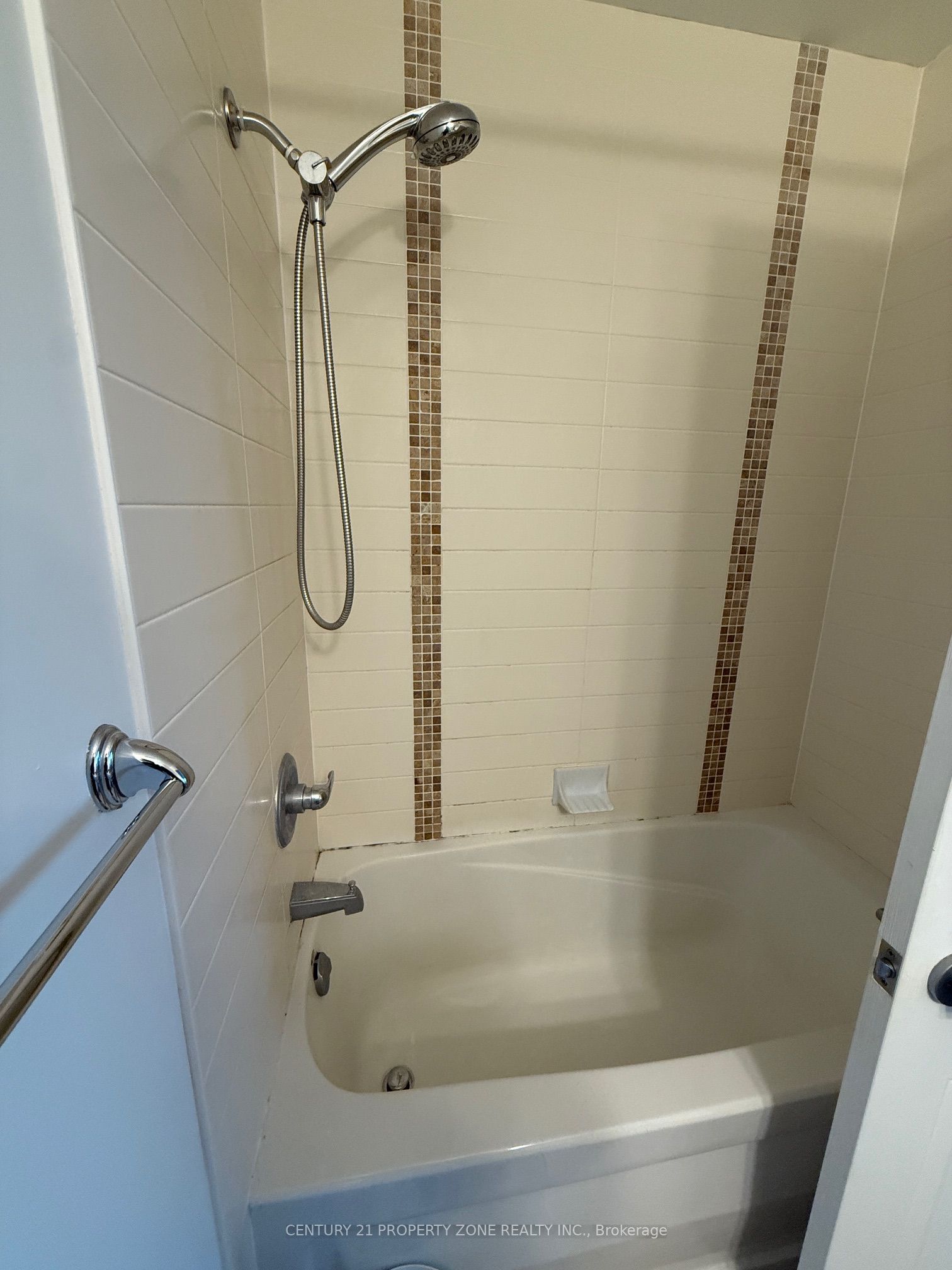 3515 Kariya Drive 3207 Property Photo 6