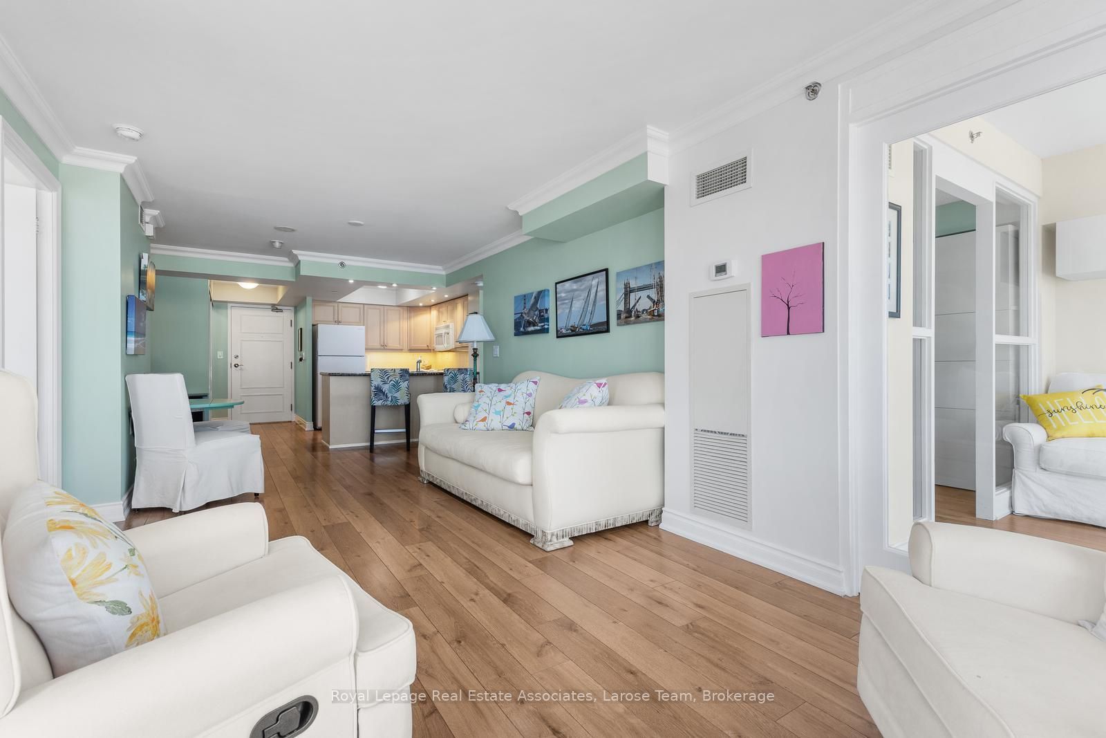 3 Marine Parade Drive 2101 Property Photo 10