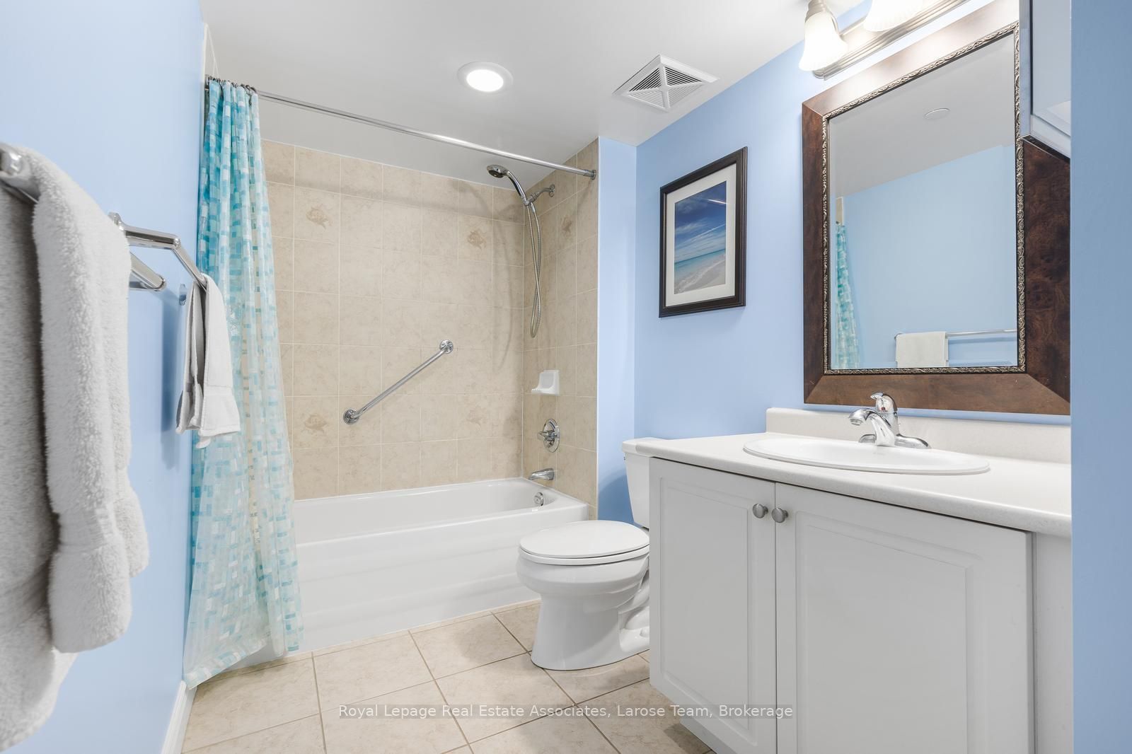 3 Marine Parade Drive 2101 Property Photo 16