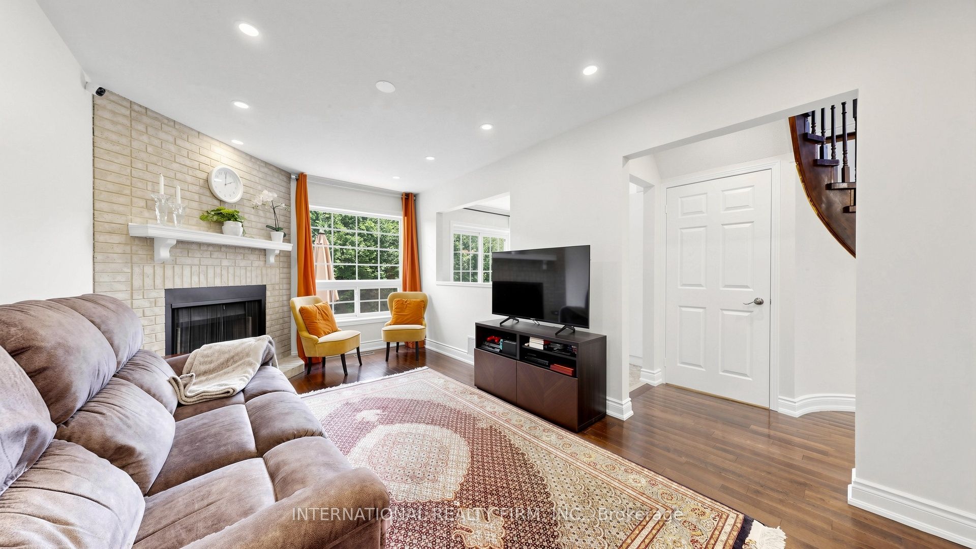 3180 Pebblewood Road Property Photo 8