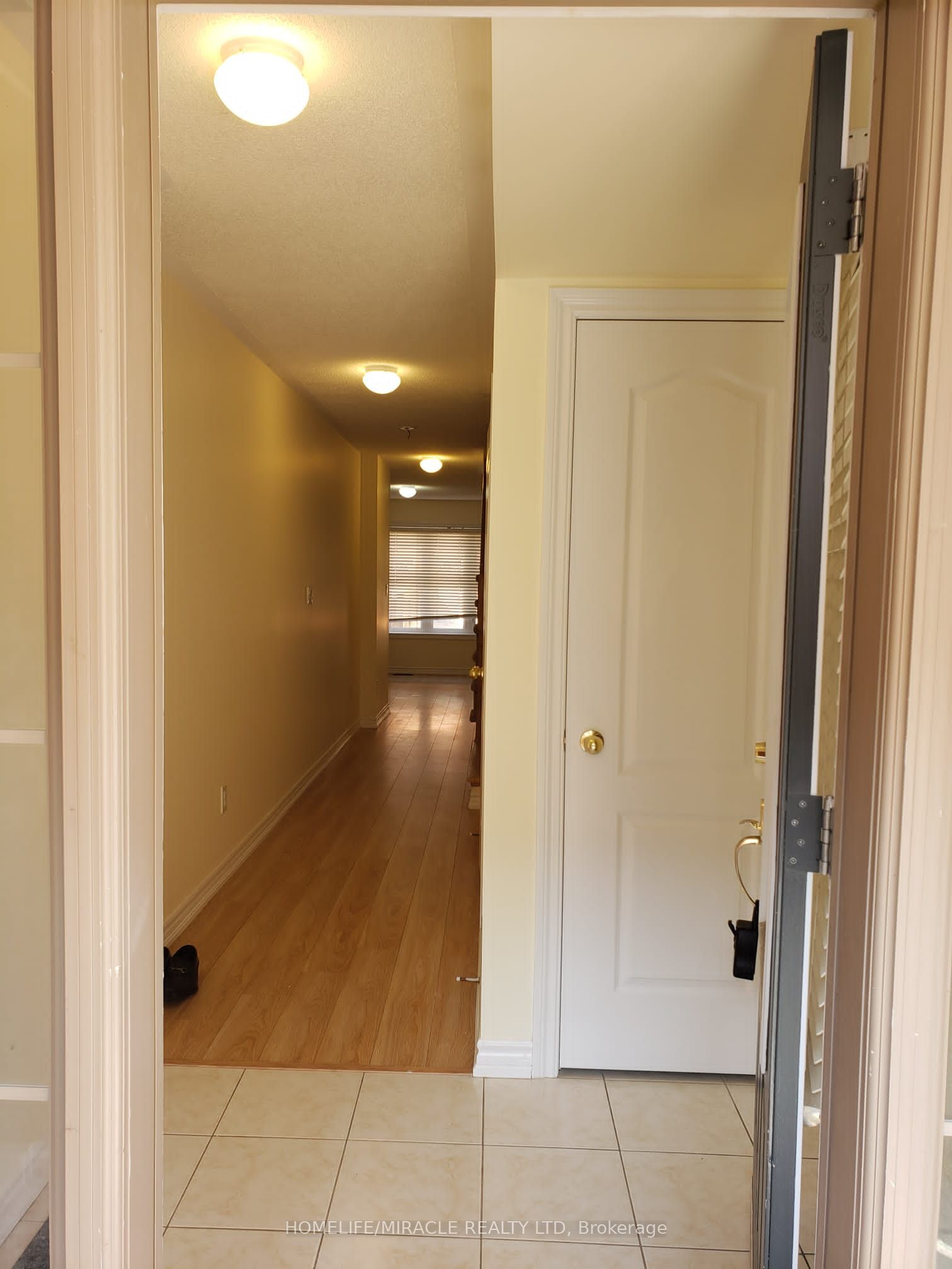W13634758 Property Photo 2