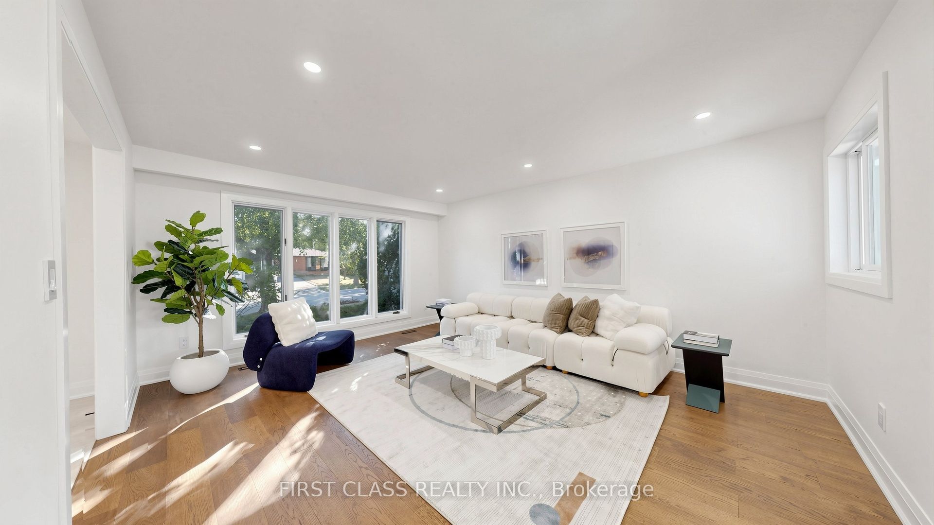2337 Devon Road Property Photo 7